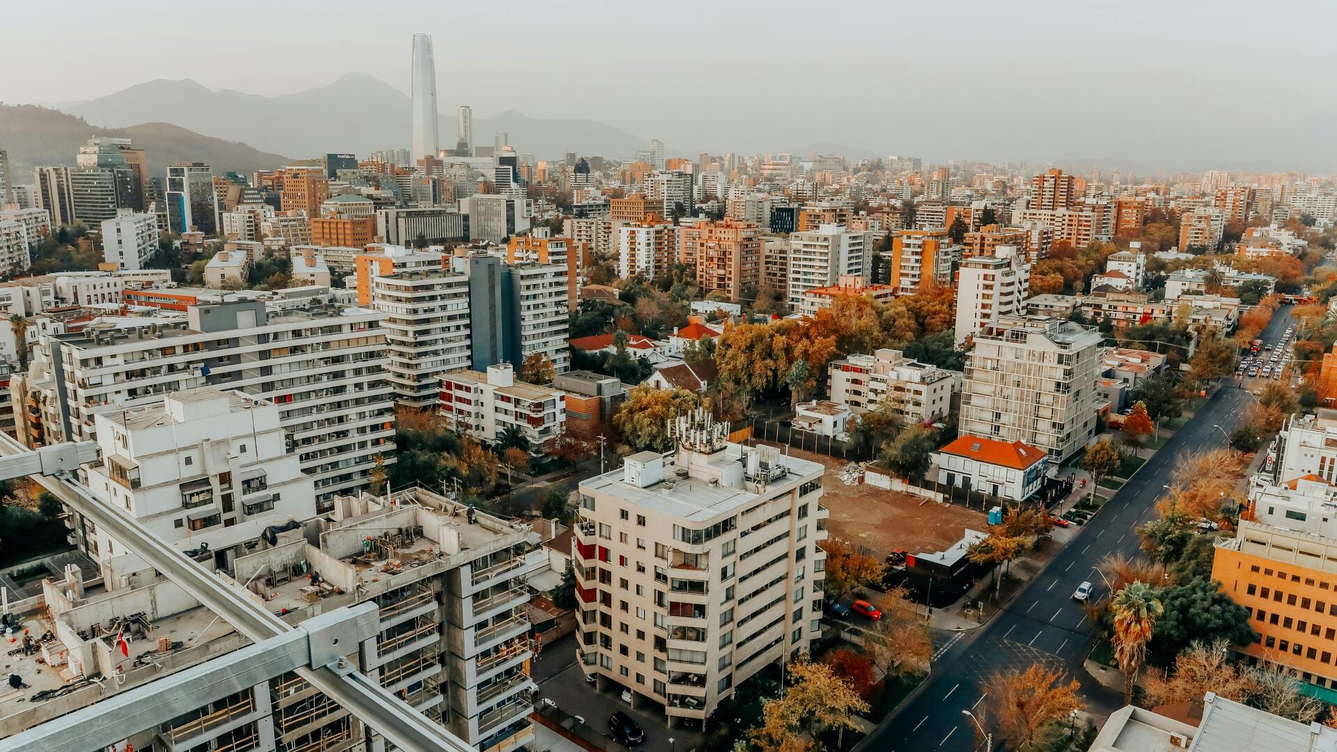 サンティアゴのデザインとストリートアートを探る