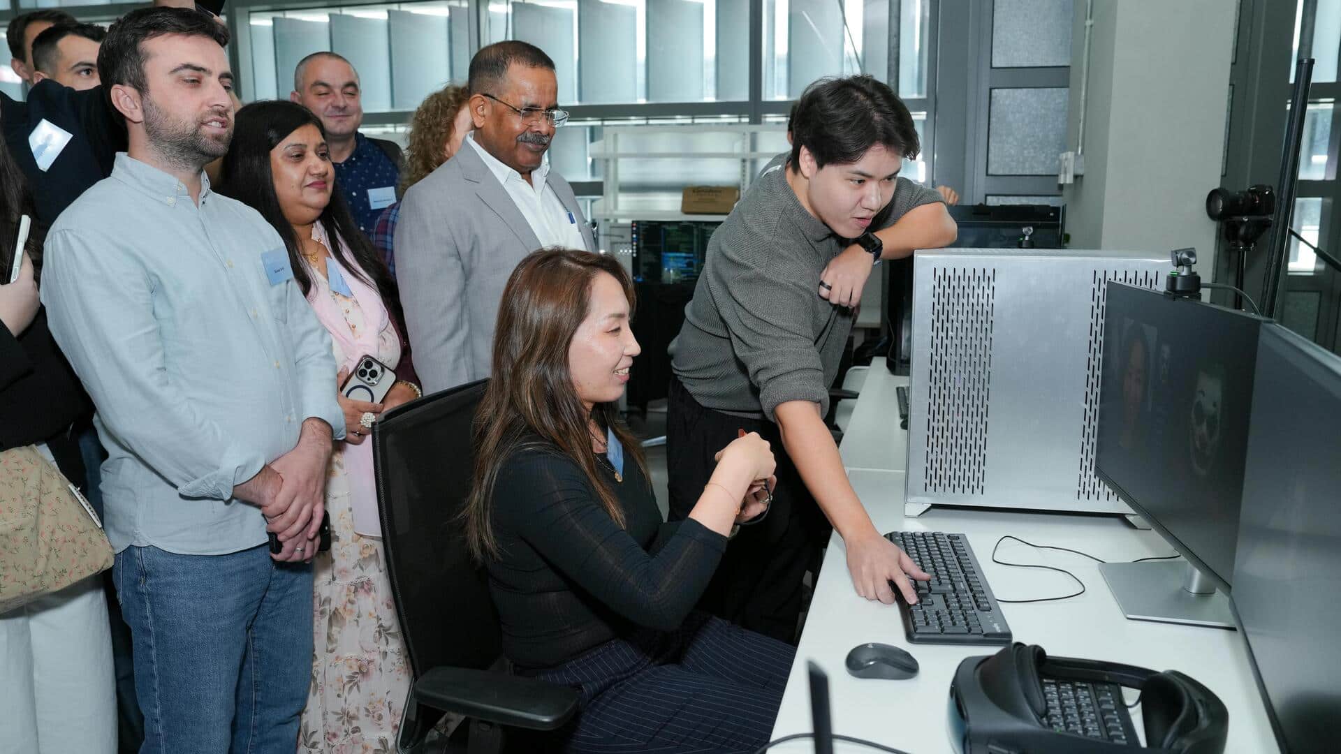 モニター高さを調整して快適なデスク環境を作る方法