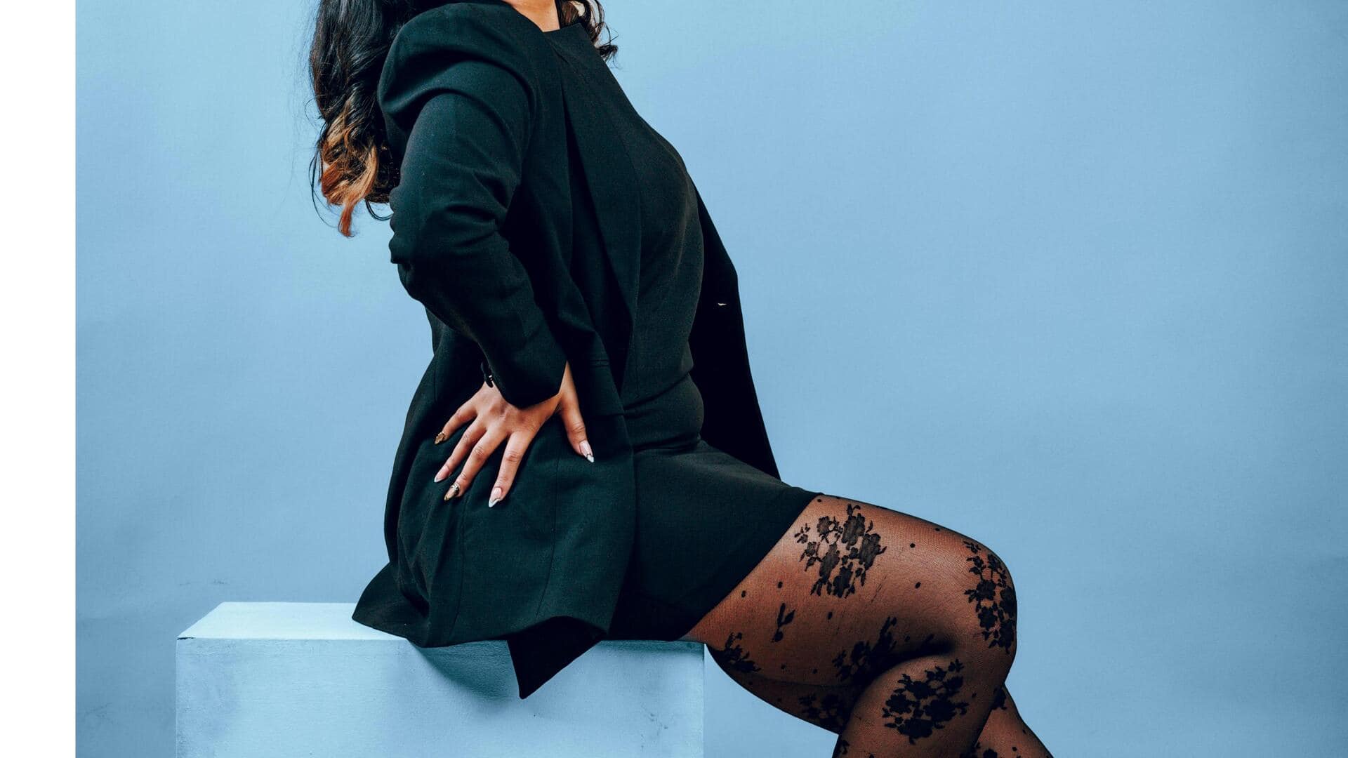 秋の装いを格上げする柄タイツ