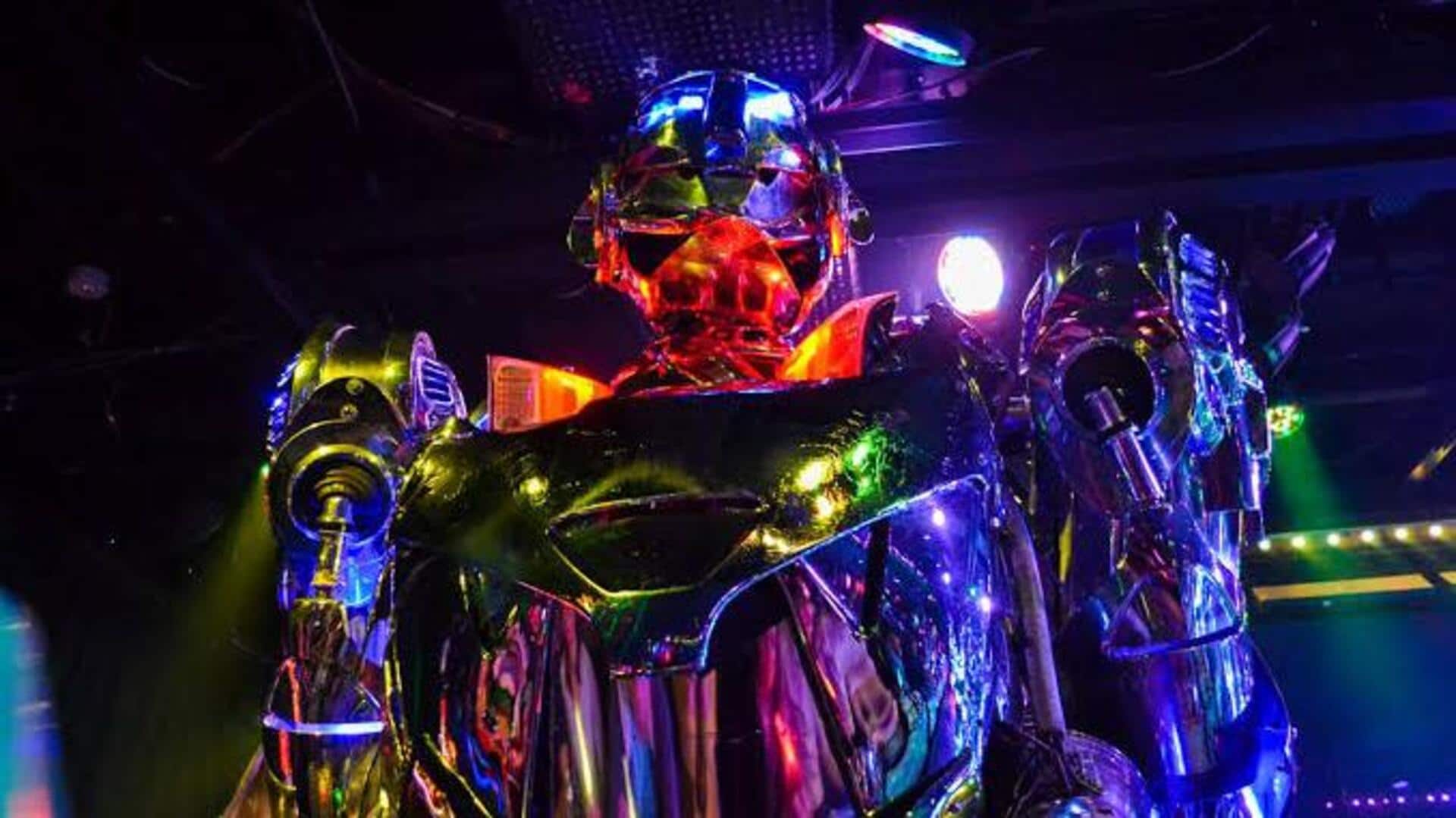 東京の夜を彩るロボット体験