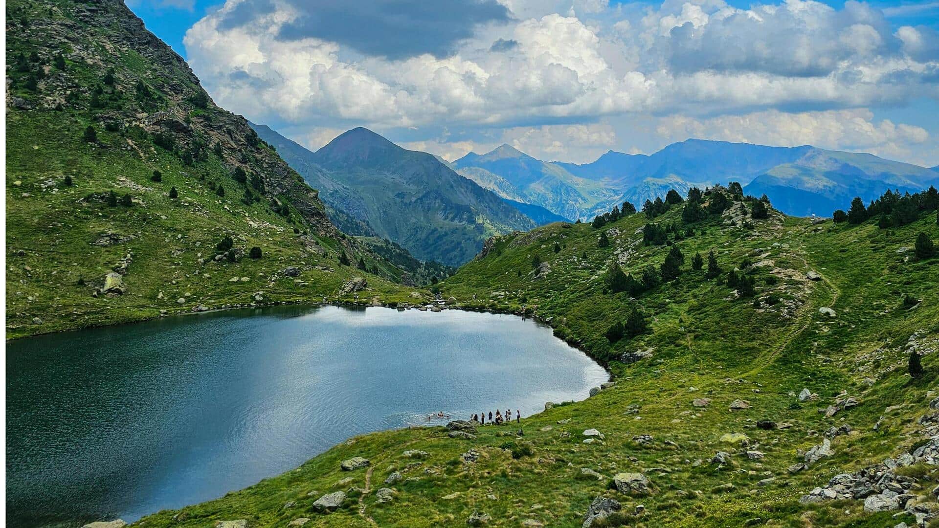 アンドラの山々: アルプスのような美しさを発見