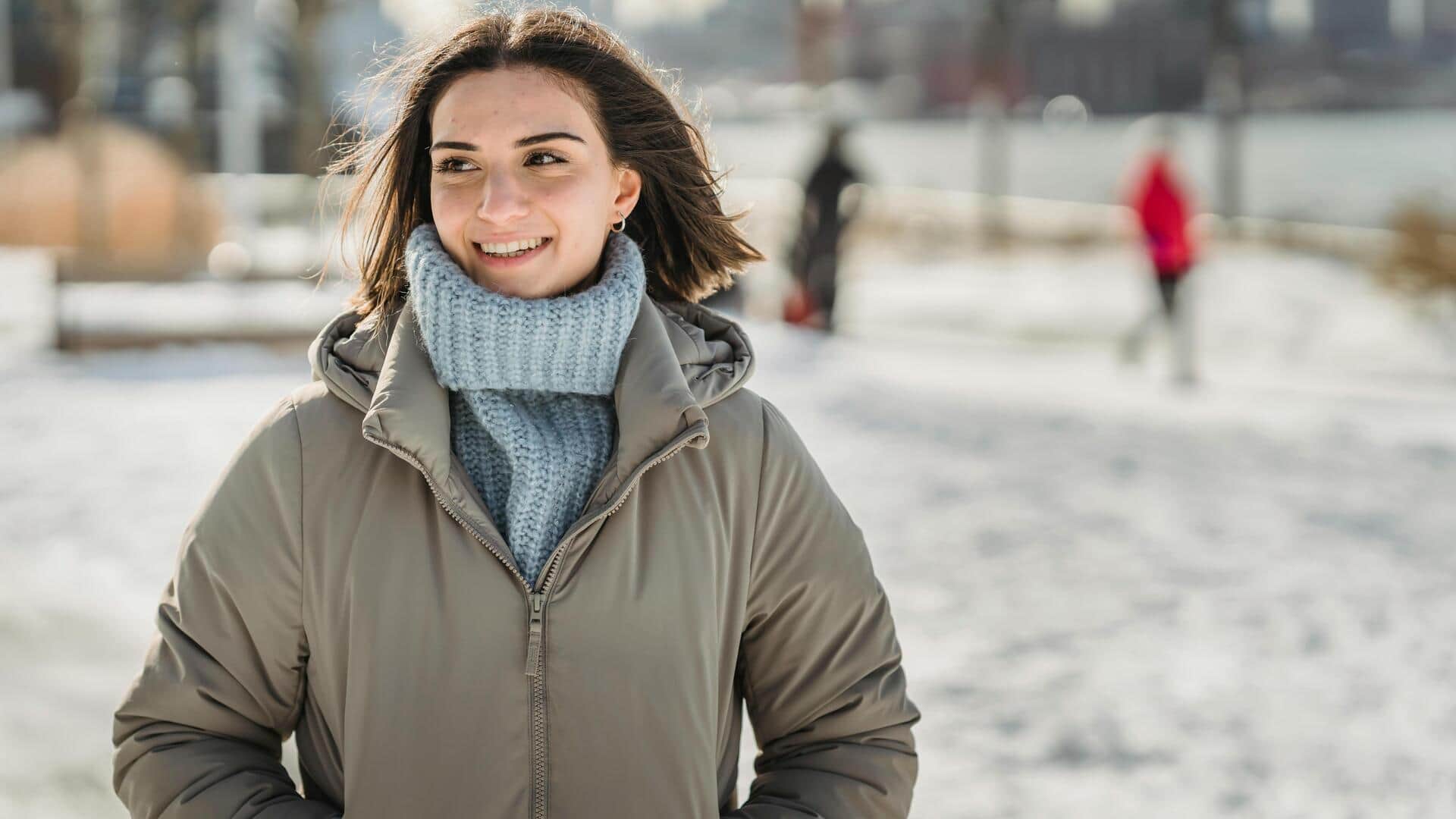 冬のファッションに新鮮な色の組み合わせを