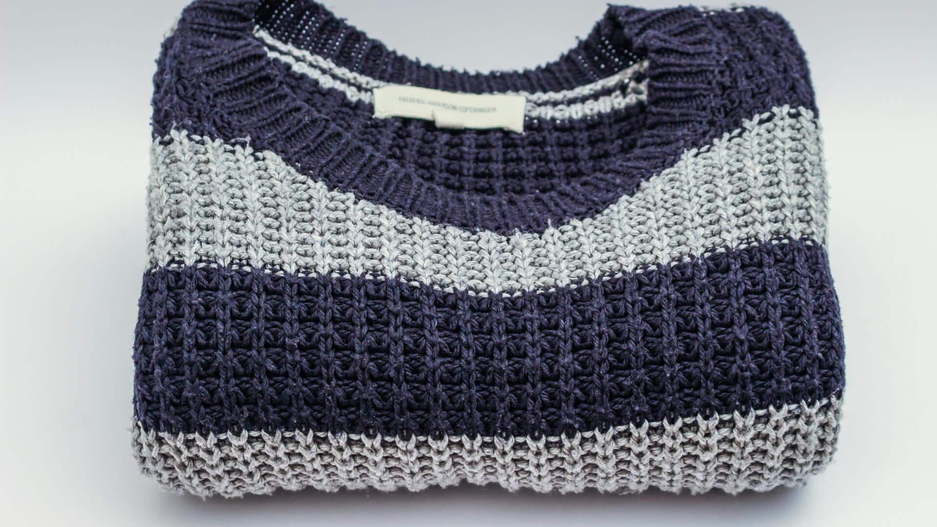 ウィンドペーンセーターの冬のレイヤリング術5選