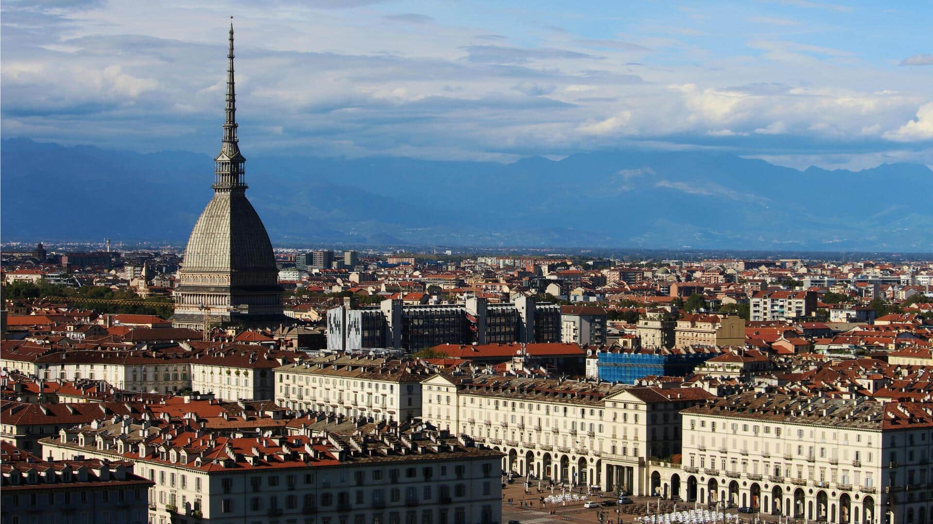 トリノの芸術インスタレーションとデザインの旅を発見