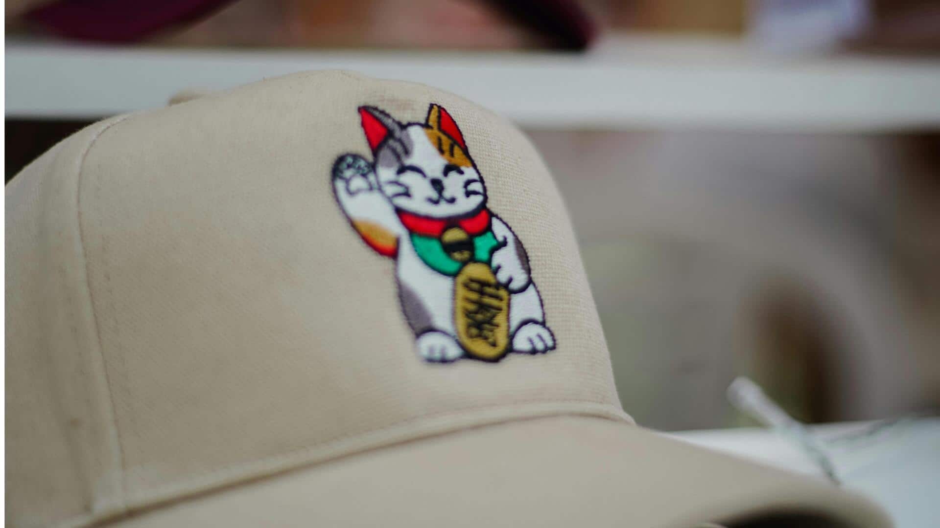 日本刺繍の魅力:現代服への時を超えたパターン 日本刺繍の魅力:現代服への時を超えたパターン