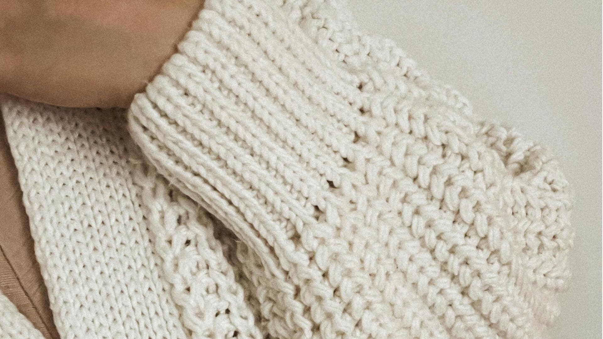 冬のレイヤリングに挑戦：ニットアームウォーマー5選