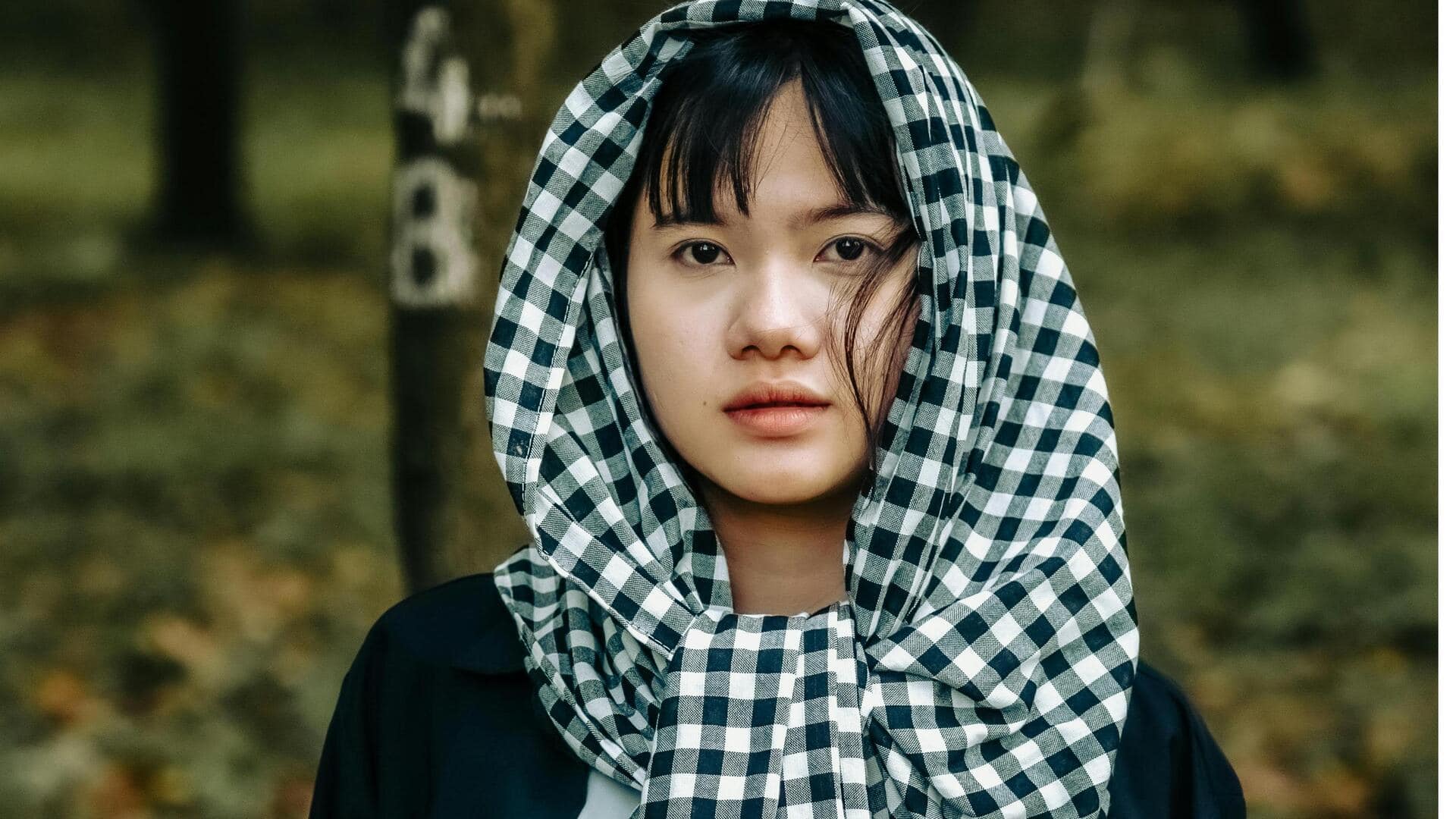 冬のビジネスカジュアルを格上げするマイクロチェックアクセサリー5選