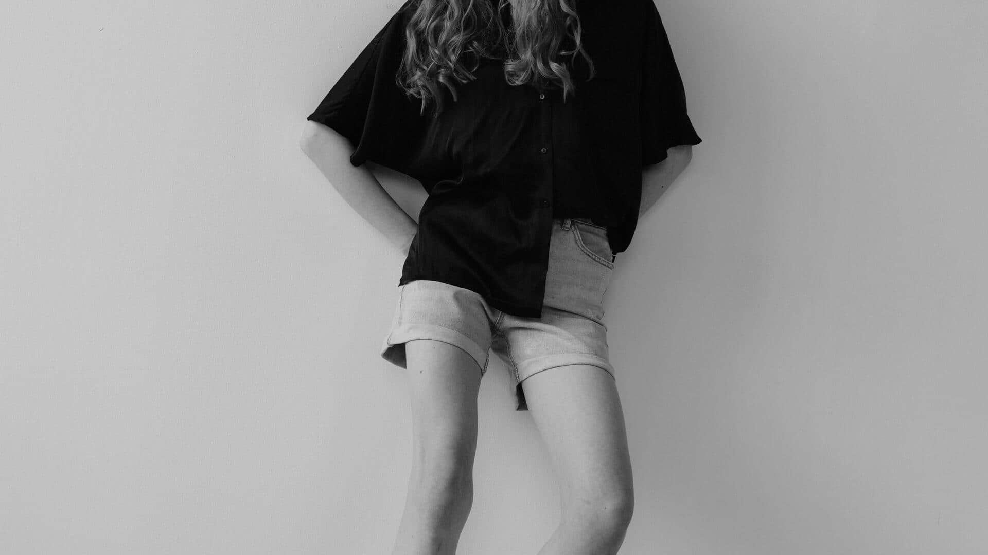 冬のスタイリングにぴったりなプリーツフェイクスエードショーツ5選