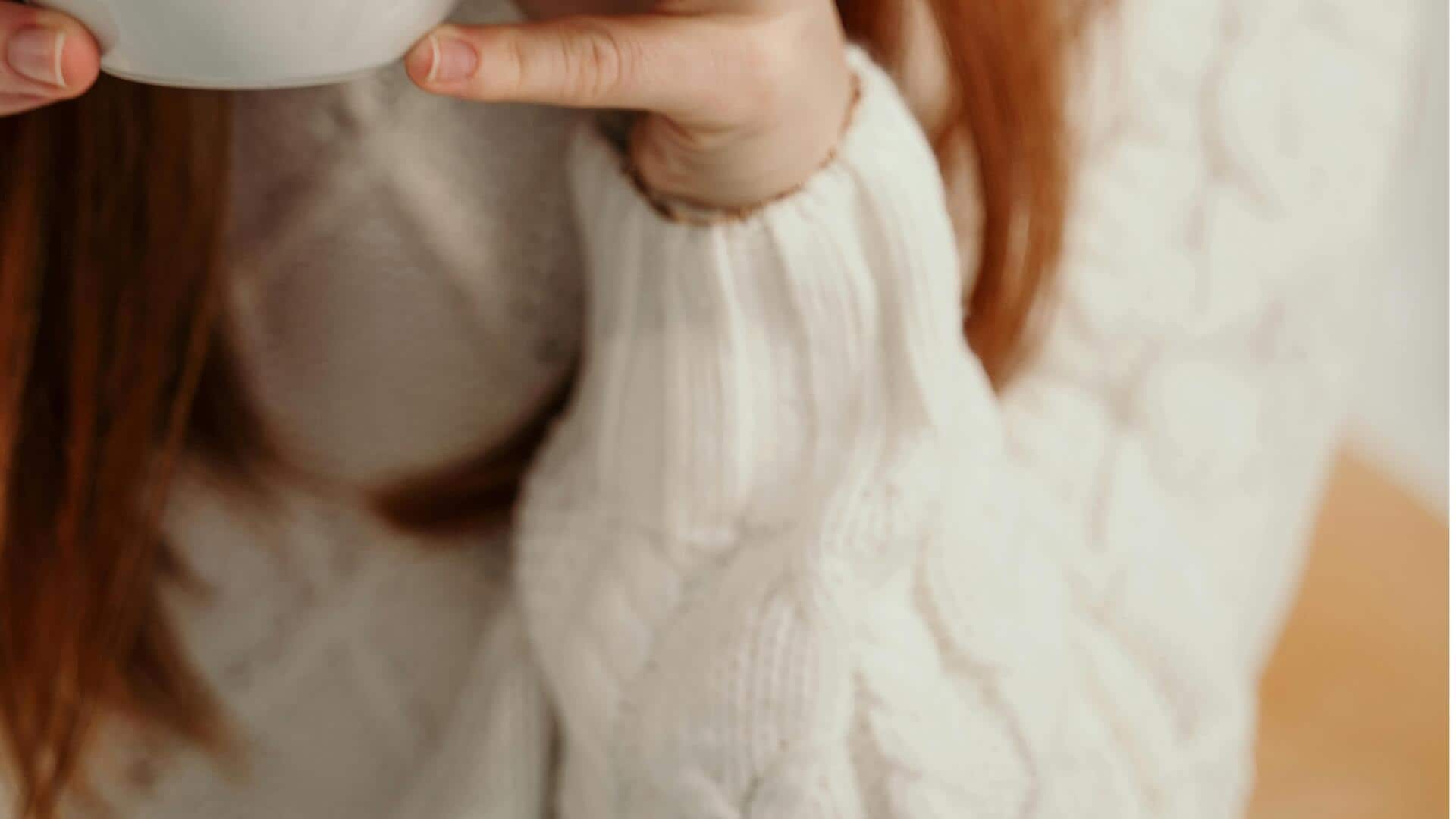 冬のレイヤリングを明るくするマシュマロホワイト