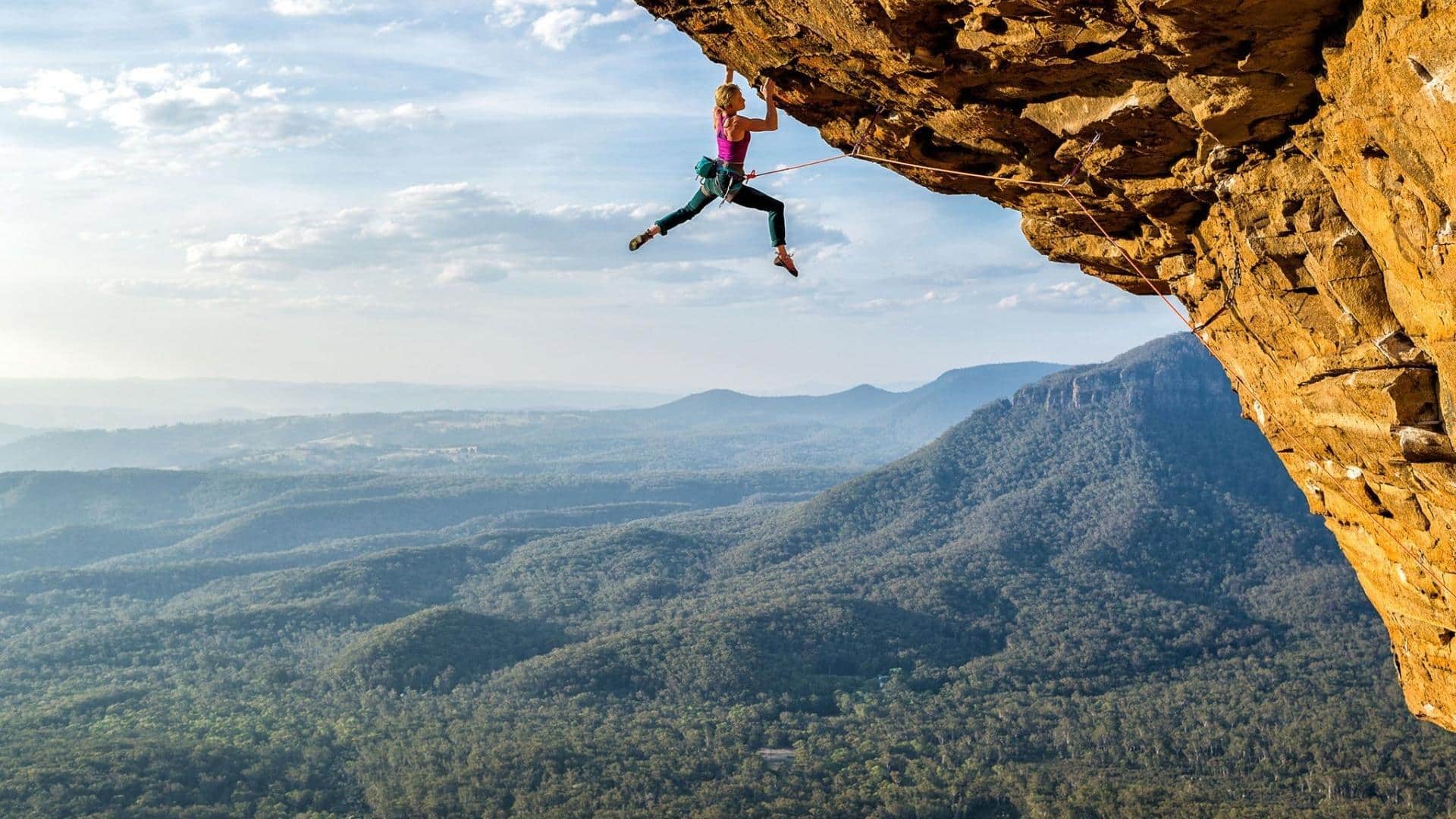 オーストラリアのブルーマウンテンズを登る: 自然の驚異