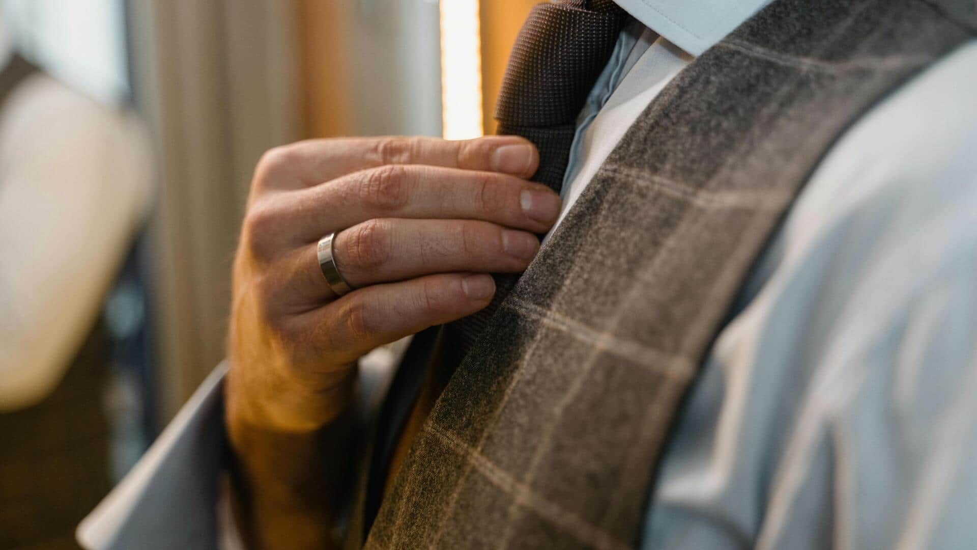 冬の新しいスタイル：ロングラインテーラードベスト