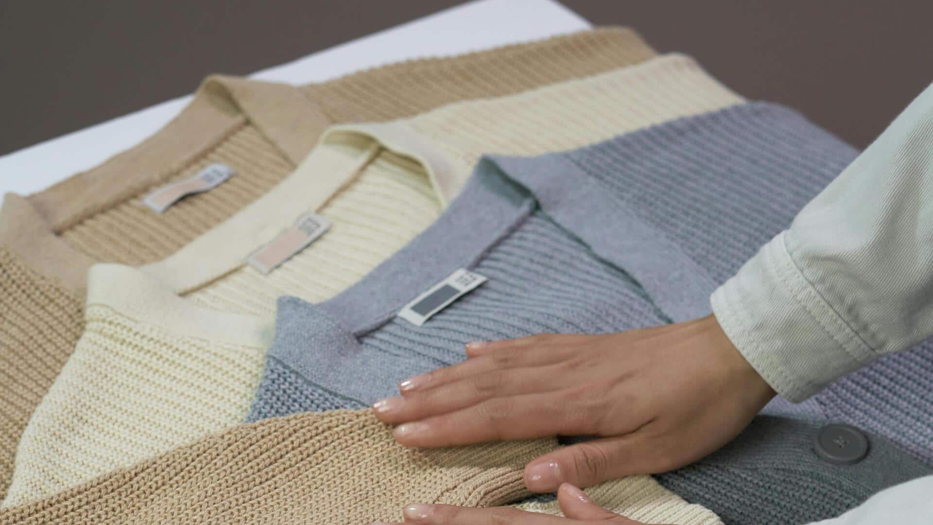 冬のビジネスカジュアルにぴったりなカーディガン