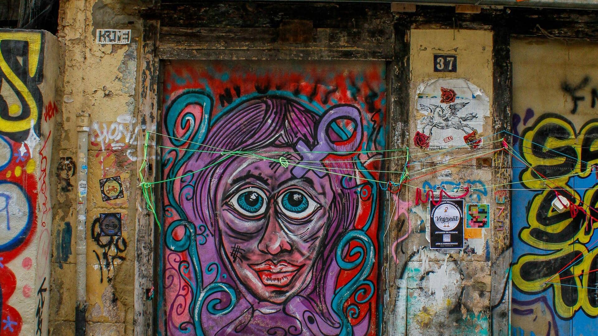 バレンシアのストリートアートと未来的な建築を探る