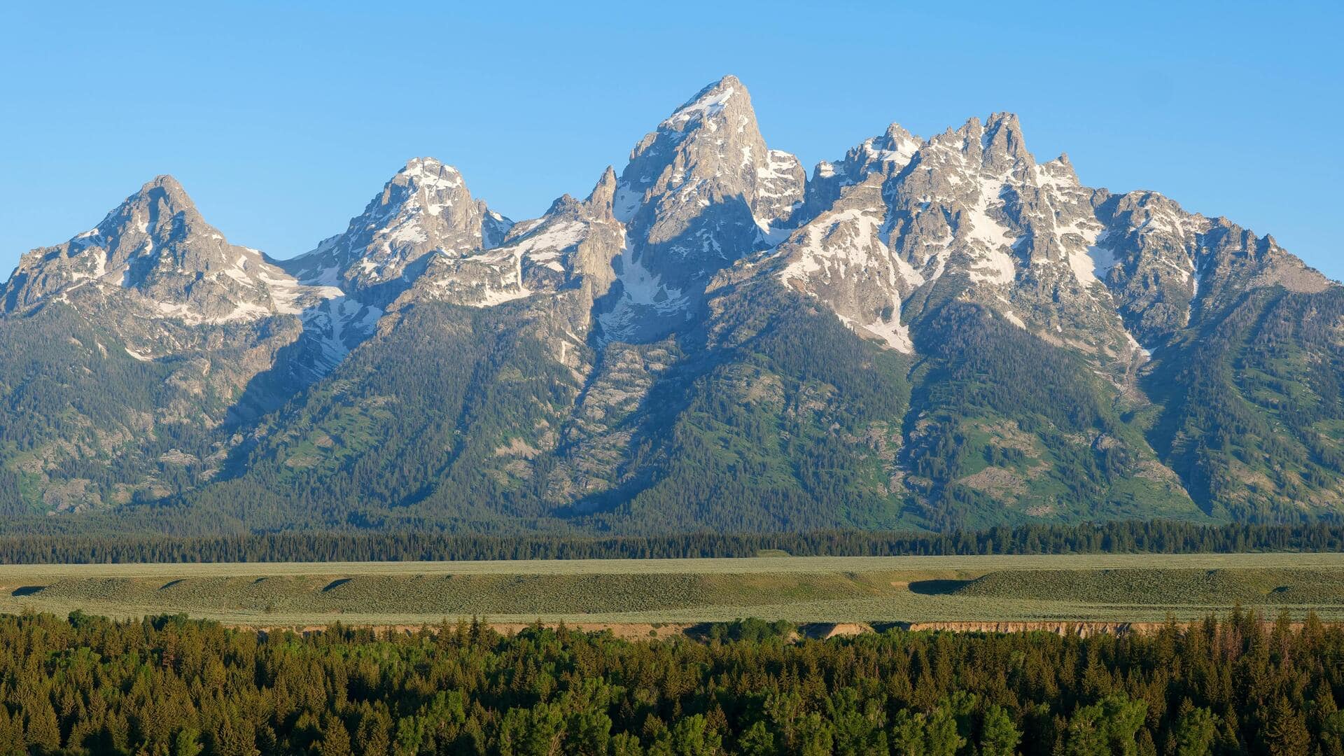 アメリカのグランドティトン山脈で楽しむ五つの壮大な逃避行