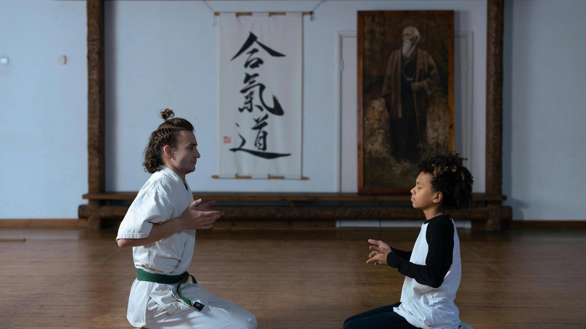 日本の伝統的な合気道の制服パターンをスタイルする方法 日本の伝統的な合気道の制服パターンをスタイルする方法