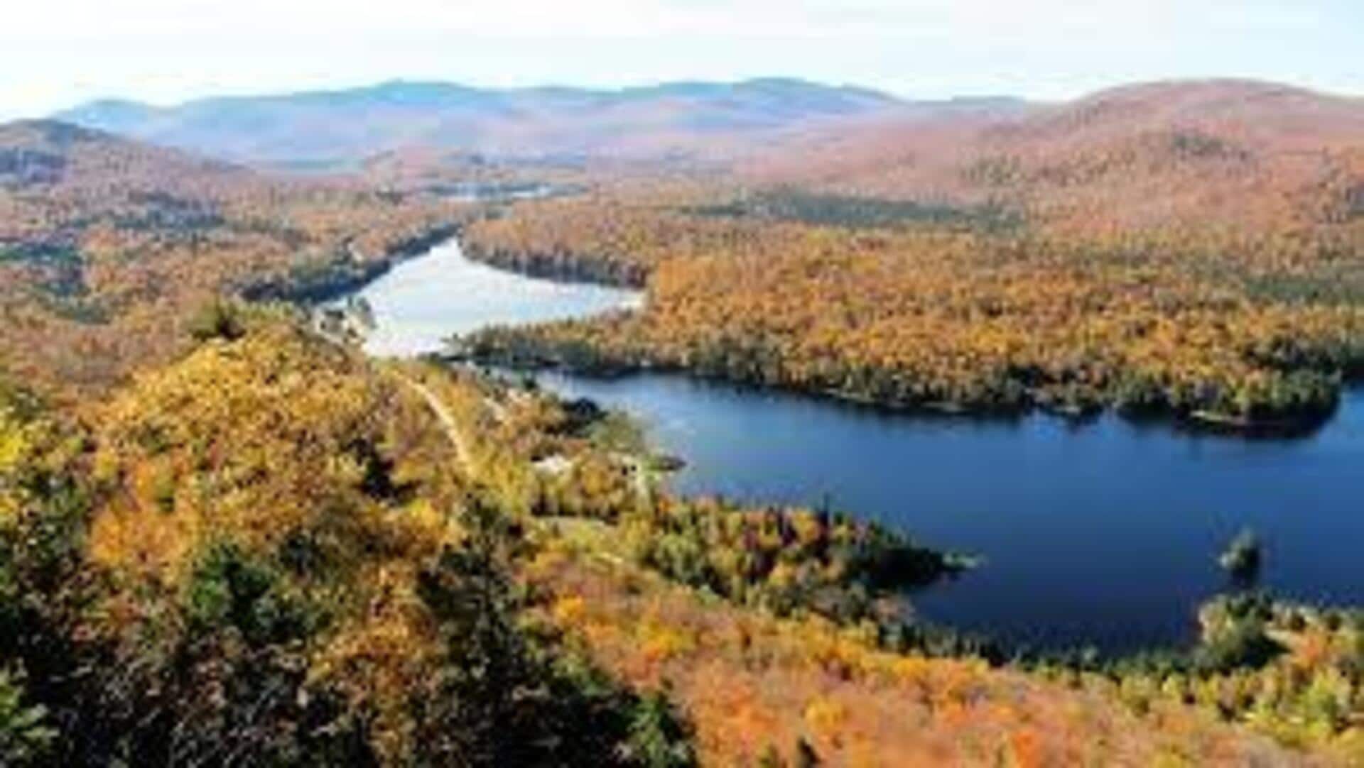 カナダのローレンシャン山脈を体験しよう