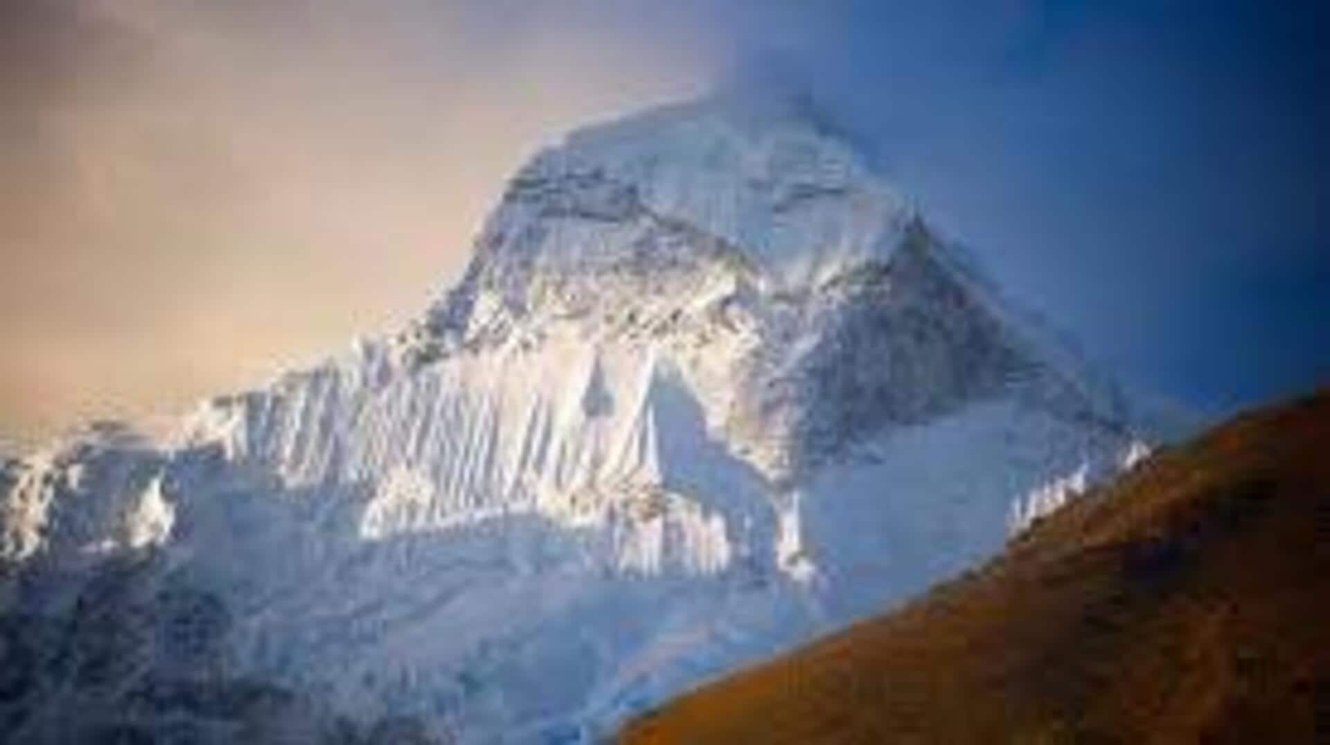 ペルーのコルディエラ・ブランカを探検しよう：壮大な山の逃避行が待っている