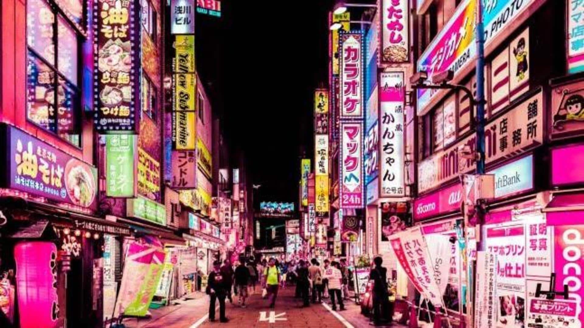東京の夜を彩るネオンと深夜グルメ