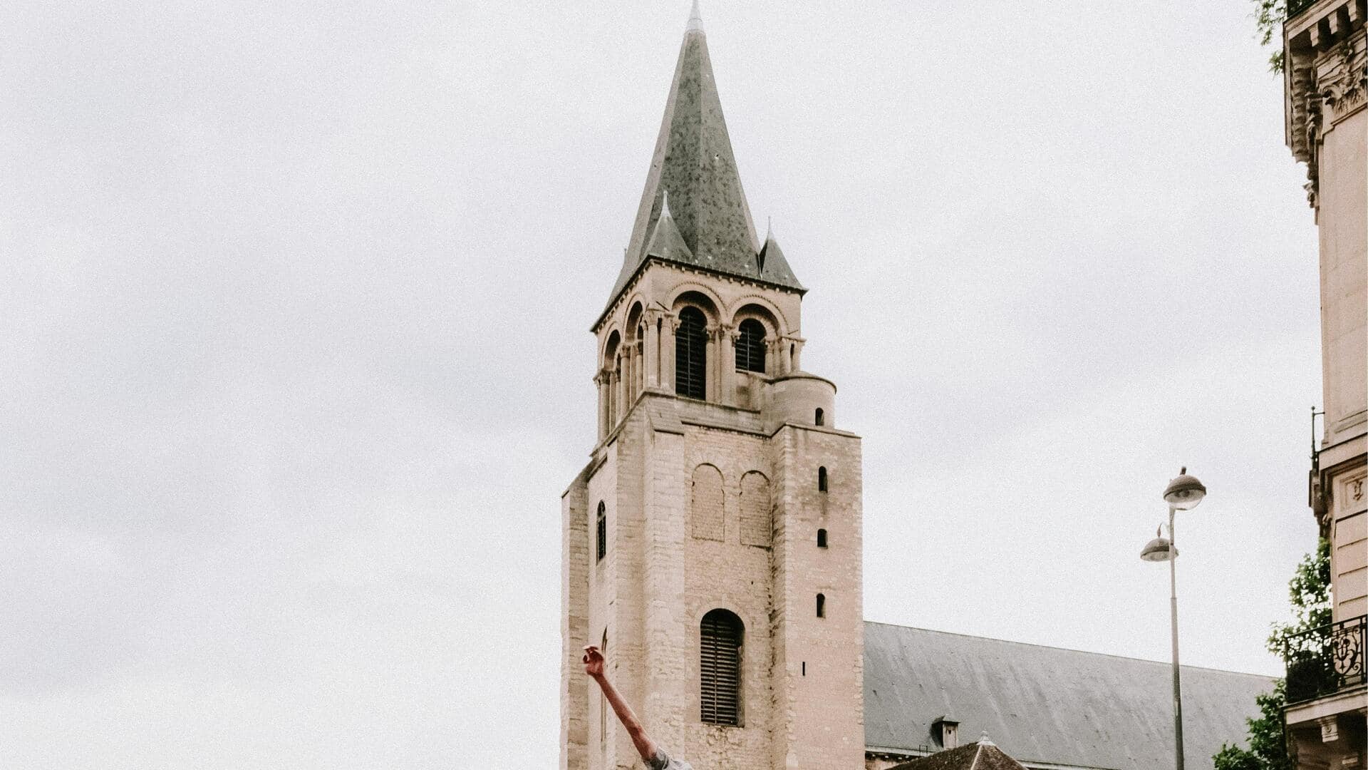 パリのアールデコの隠れた宝石を探る