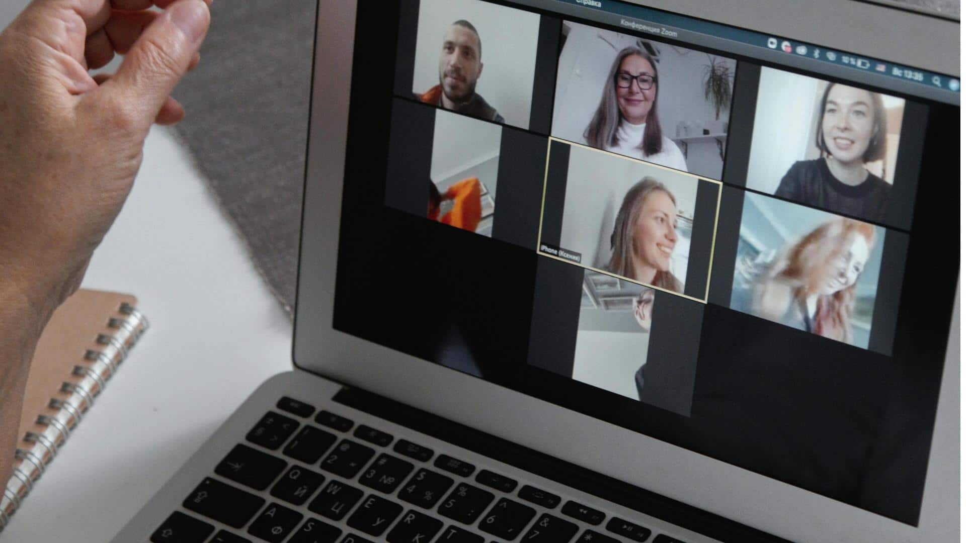 グループビデオ通話のプライバシーを強化する5つのステップ