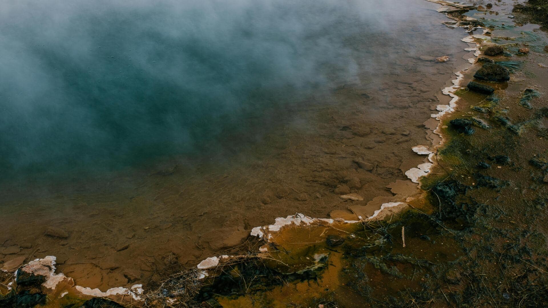 レイキャビクの地熱の驚異とエコ意識の都市生活を発見