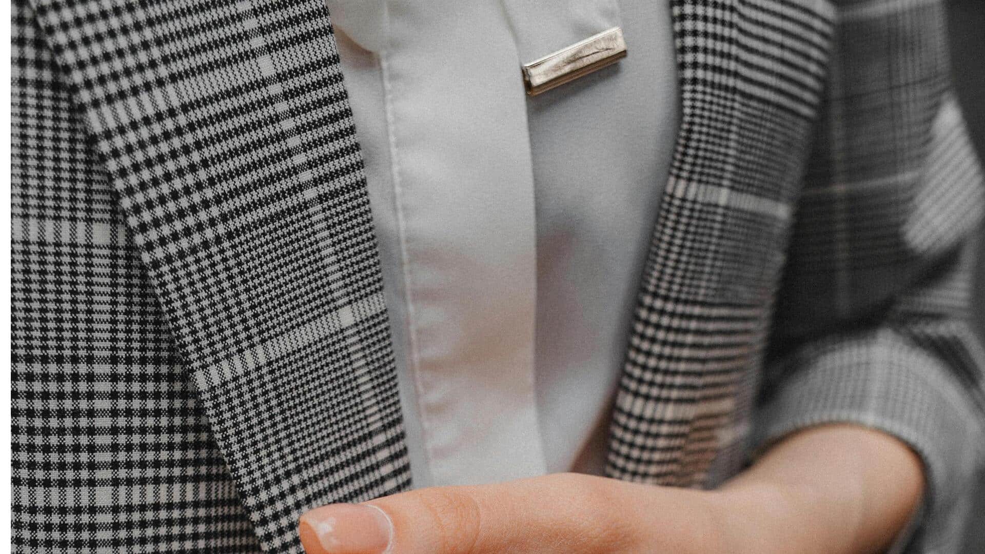 冬のビジネスカジュアルにおける控えめなチェック柄