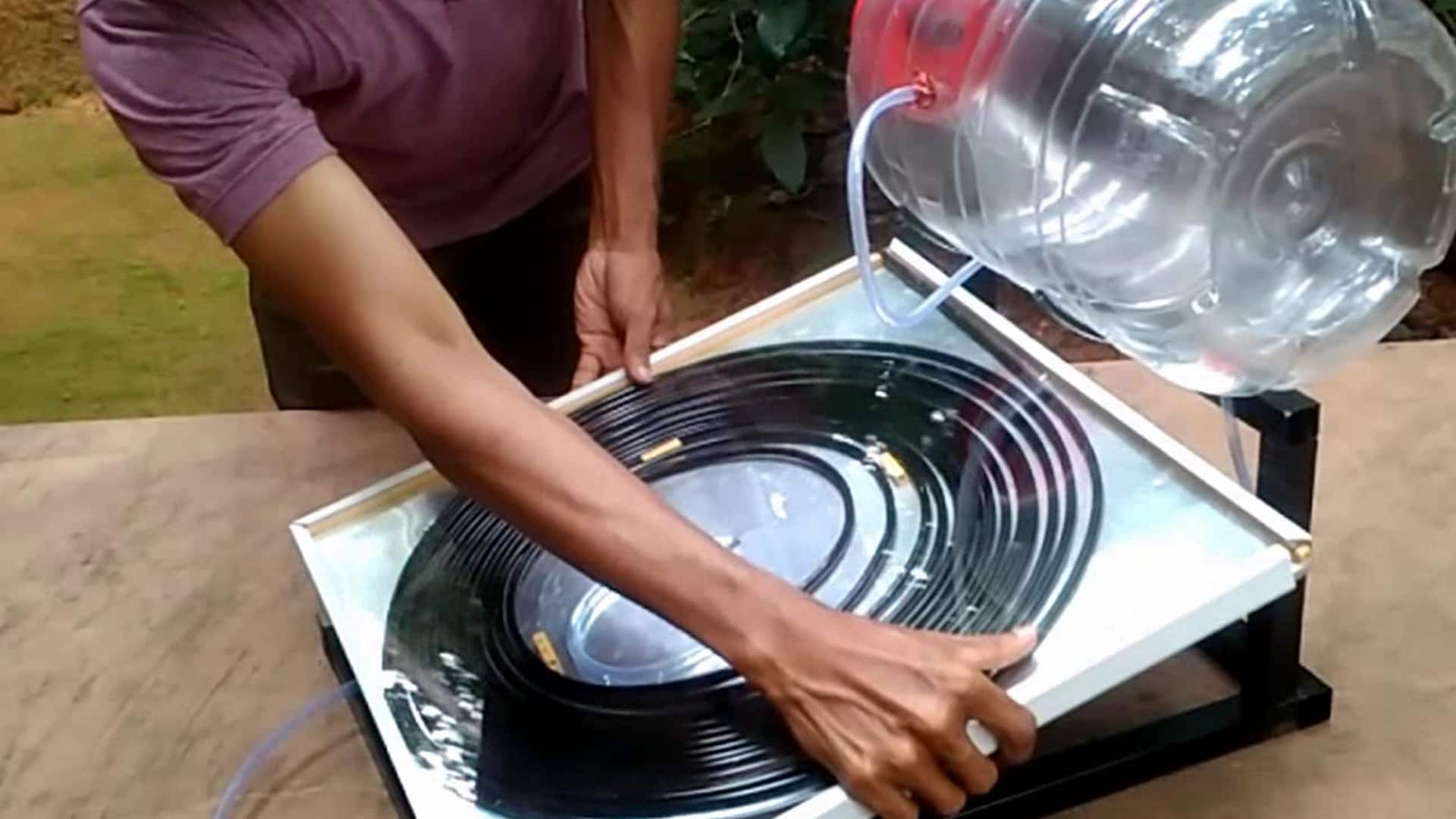 自作のソーラー温水器を作る方法
