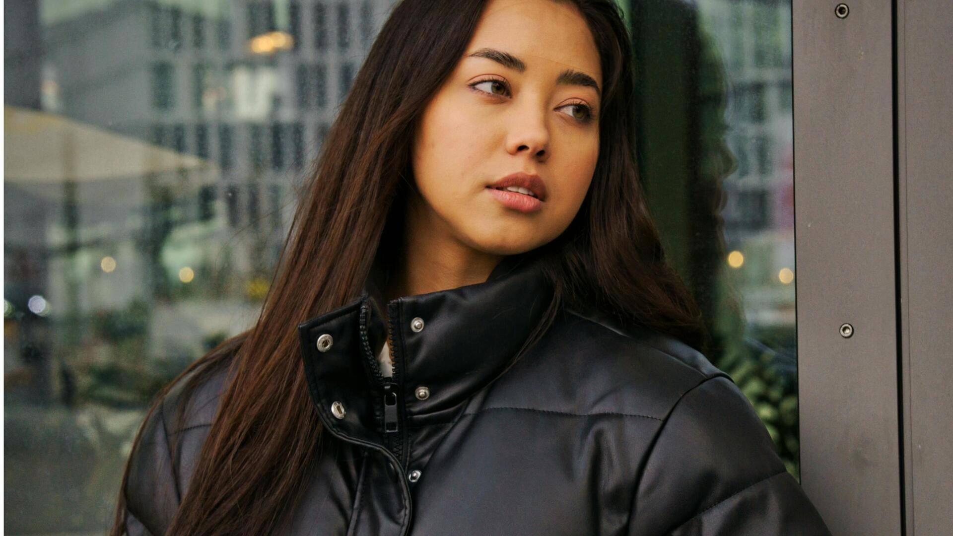 クシャクシャナイロンパーカの冬レイヤリング5選