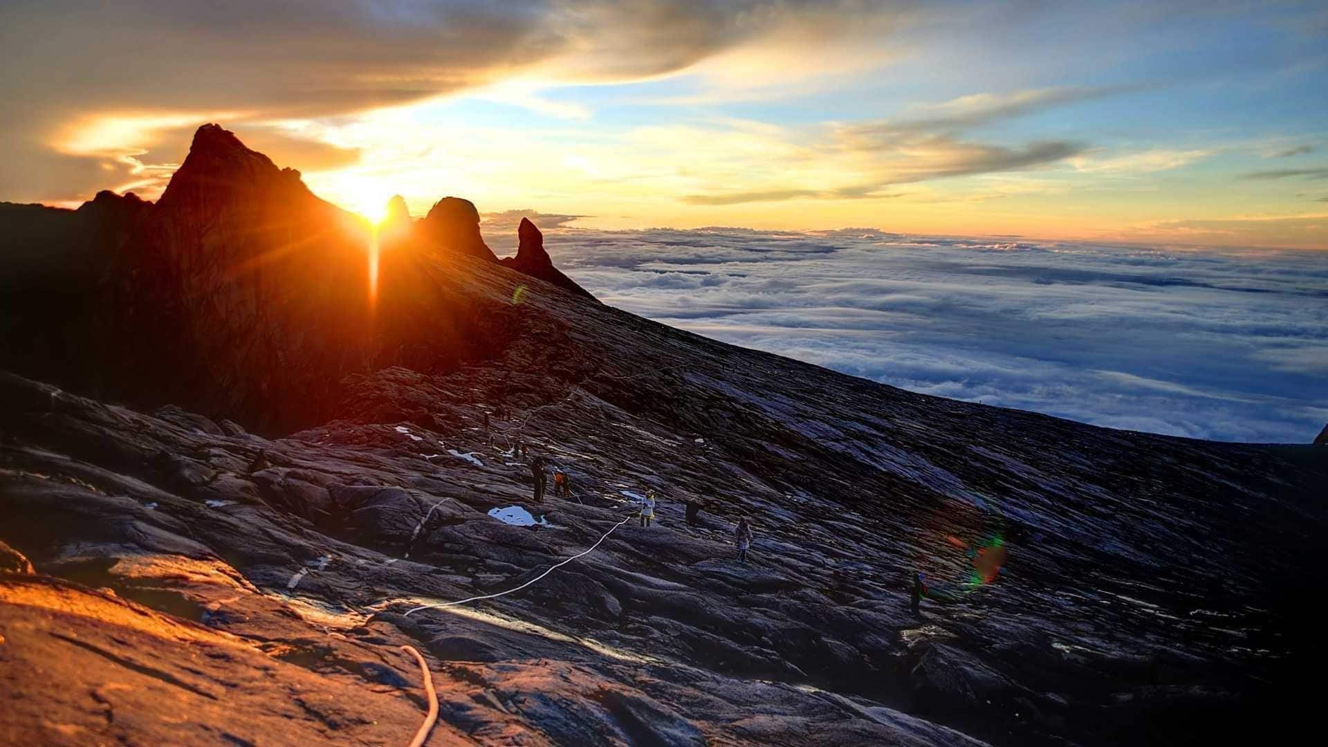 魅力的なキナバル山の旅