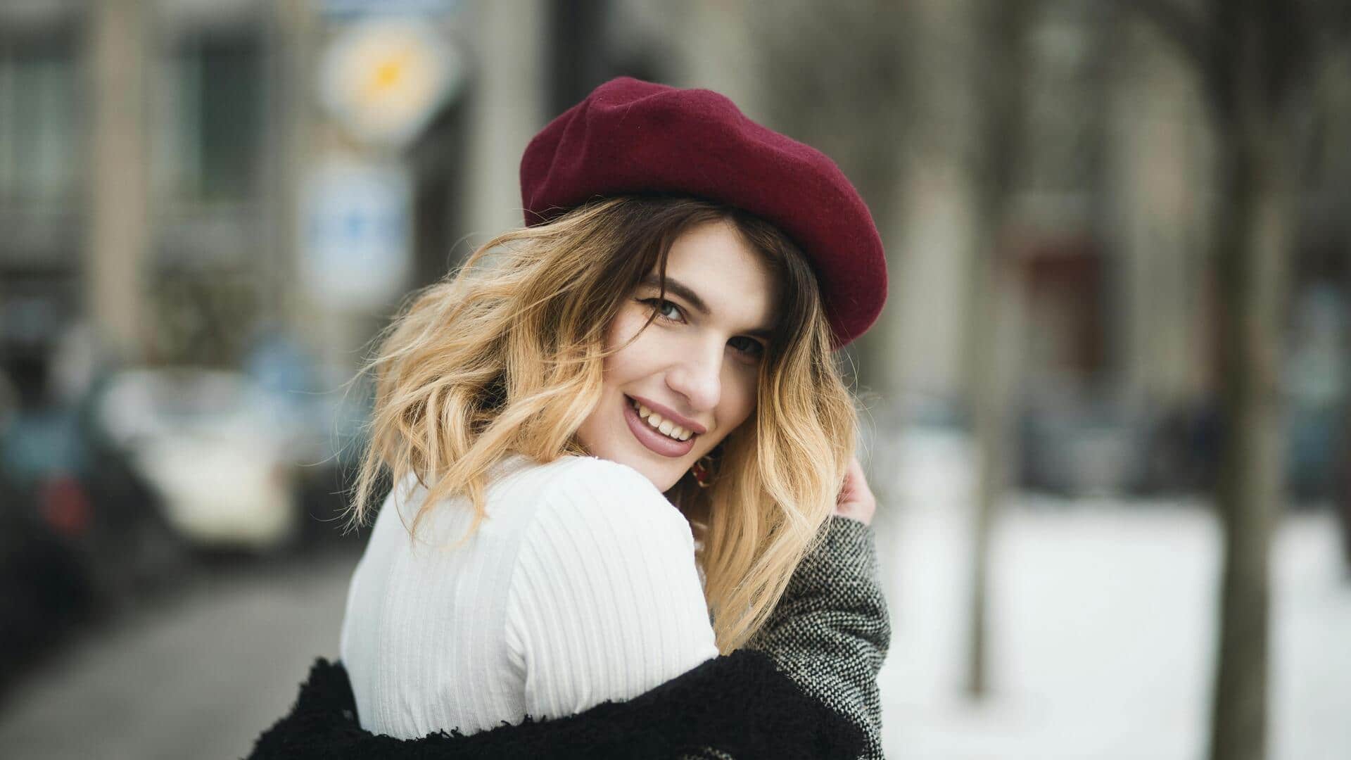 冬のベレー帽で都会スタイルを格上げ