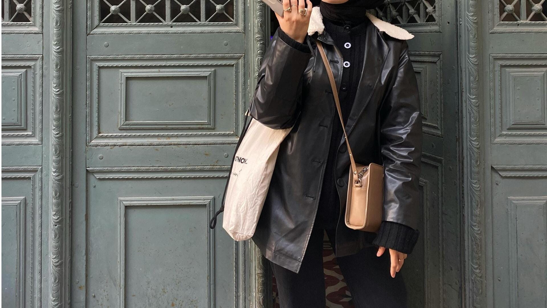 都会の冬に最適な5つの実用的なスリングバッグ