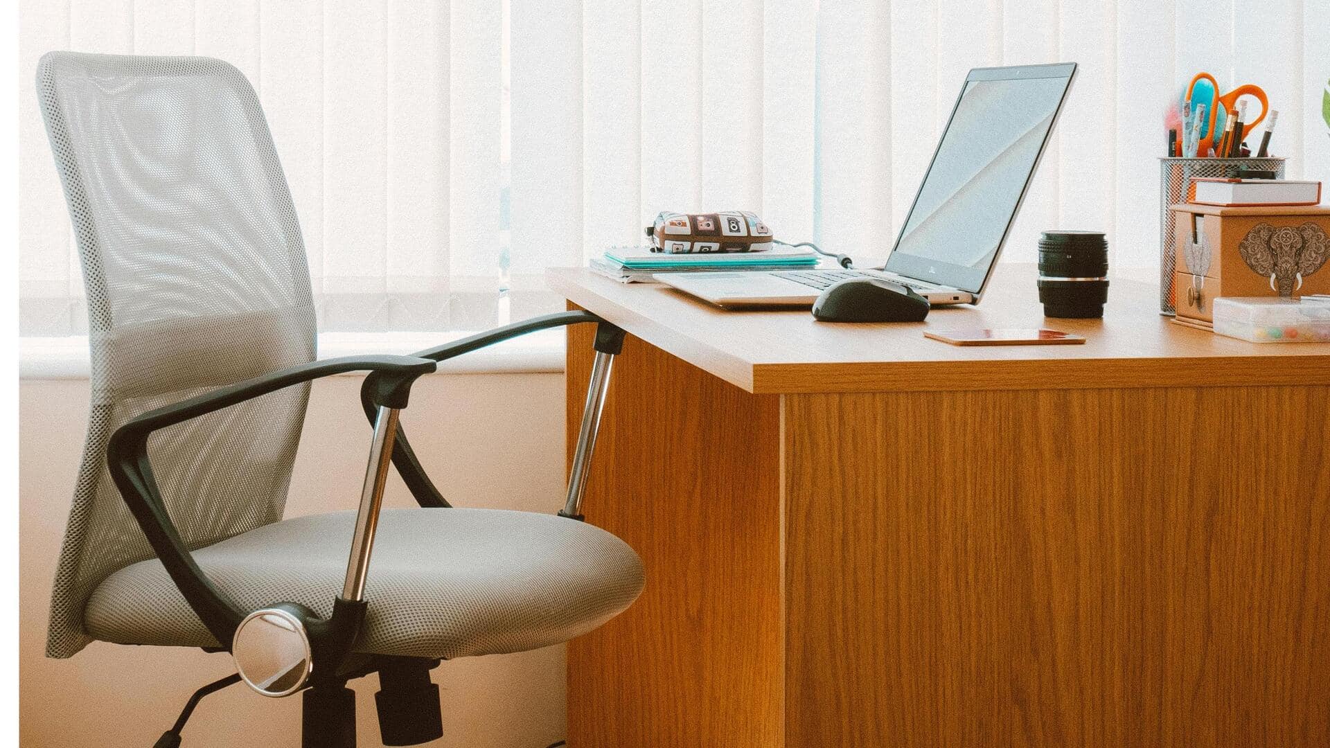 日本のリモートワーク環境を向上させるエルゴノミック技術設定