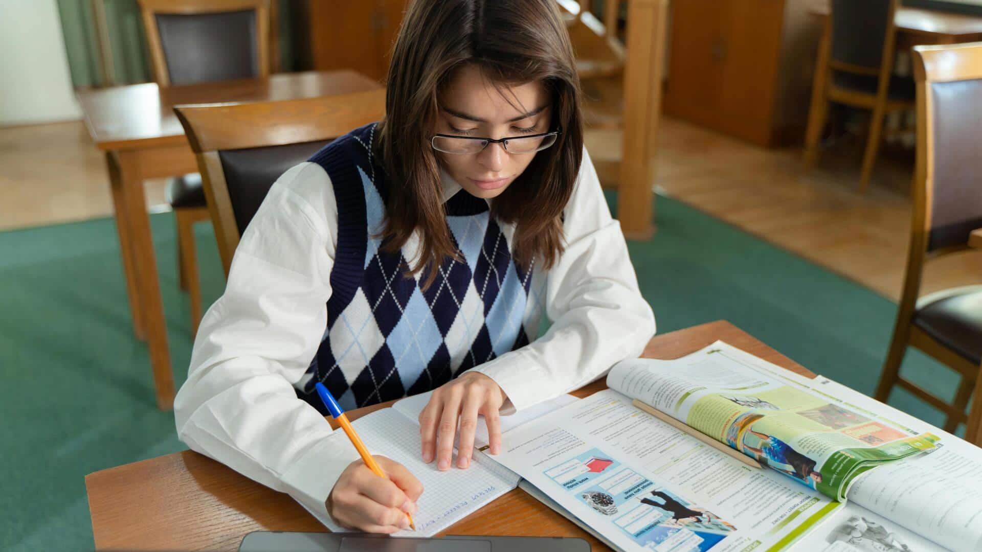 冬の定番、アーガイルニットで5つのスタイルを楽しむ方法