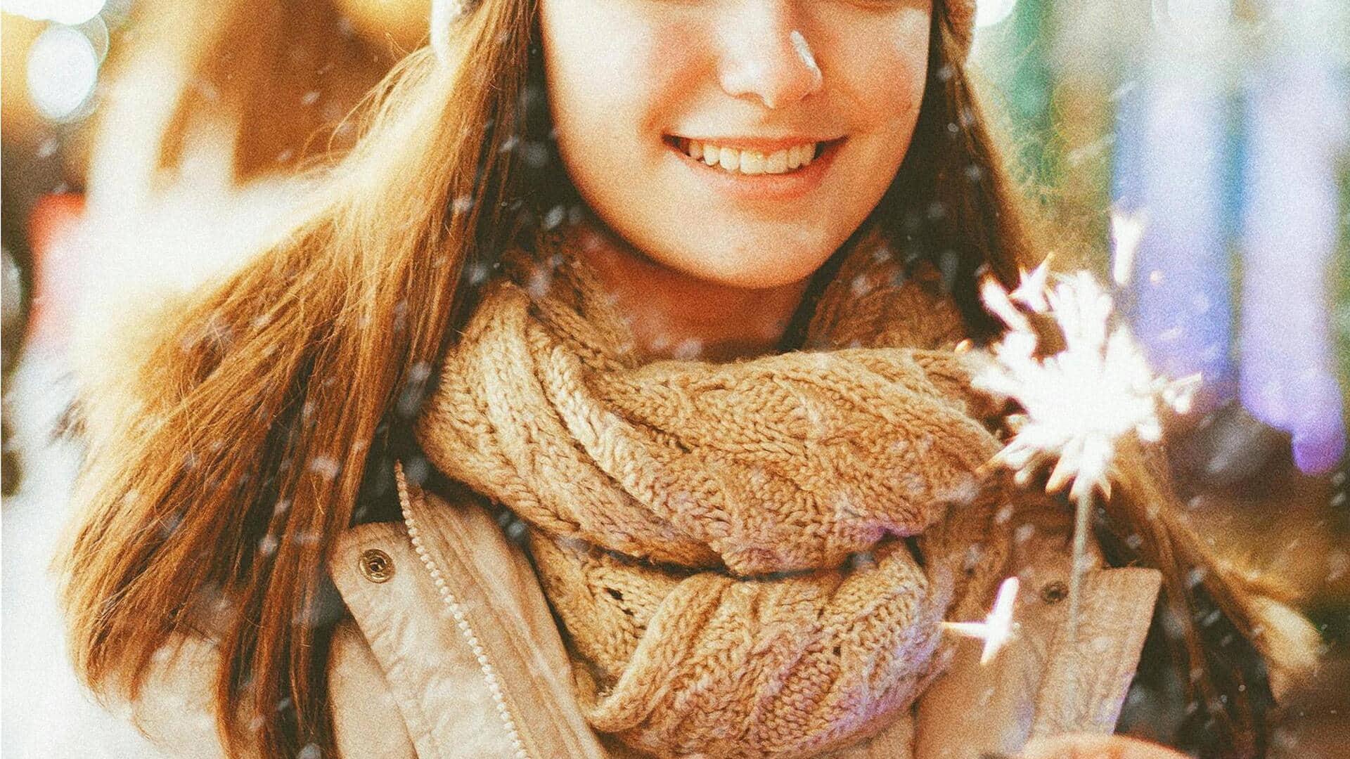 サフラン色のアクセントで冬のレイヤーを変身