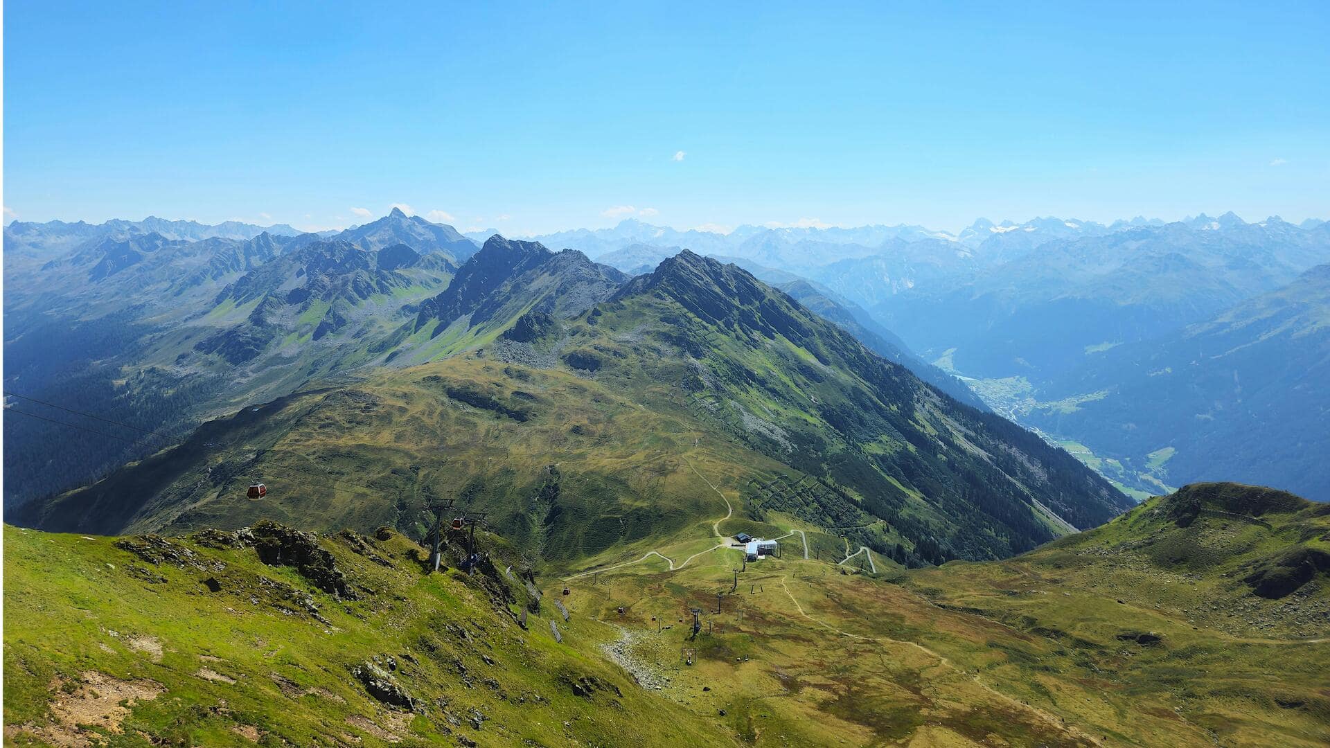 オーストリアのモンタフォン渓谷：五つの絶景スポット