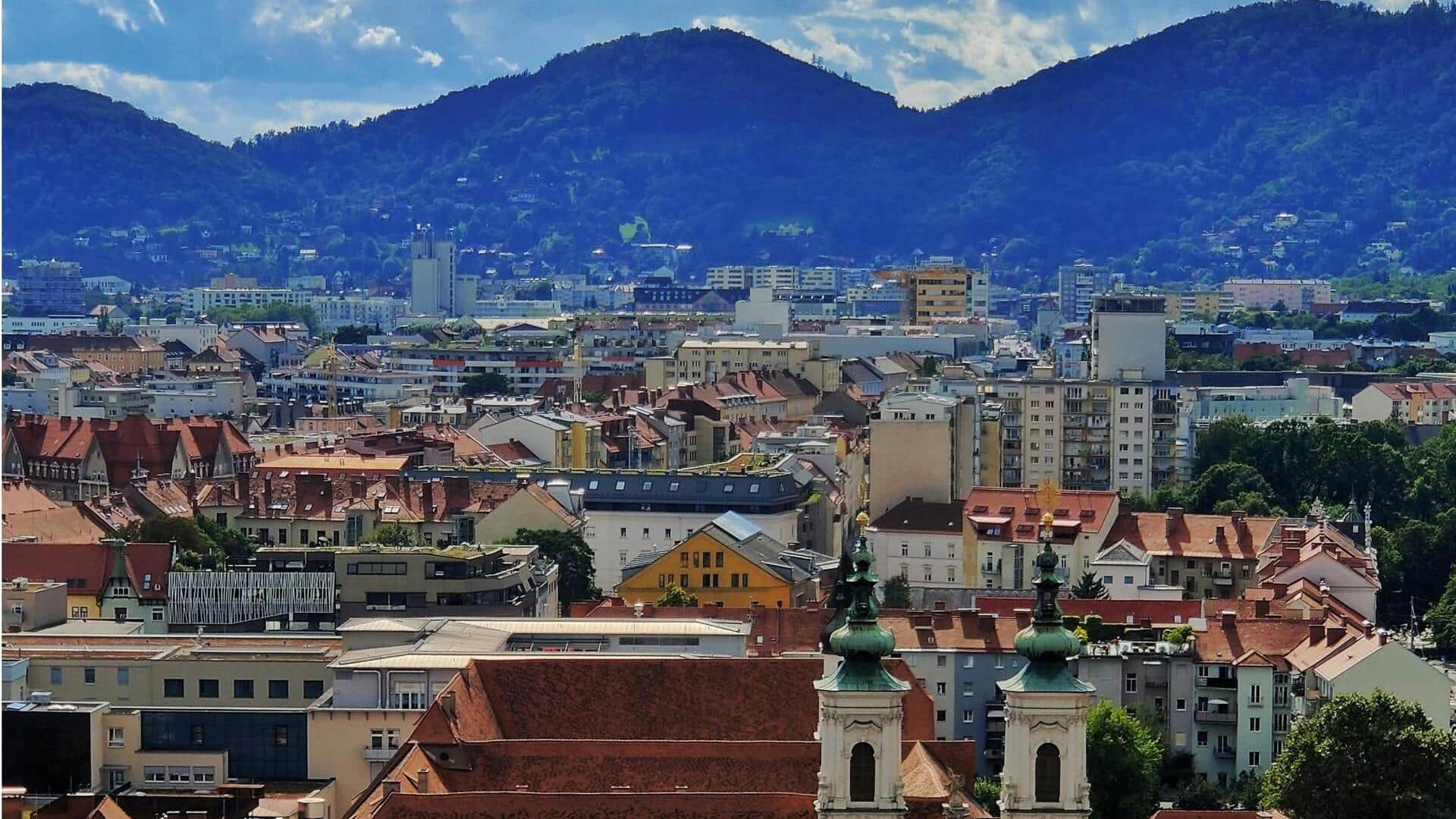 グラーツの魅力的なアートスポット：都市の中庭