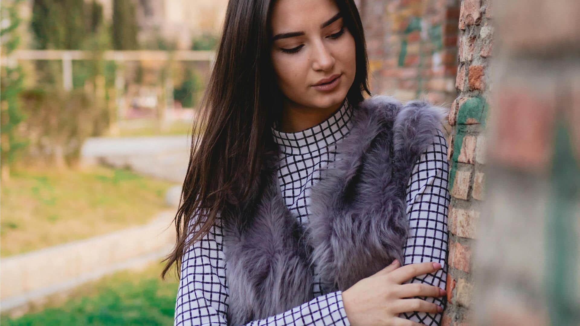 冬のファッションを変える！クロップドフェイクファーギレの5スタイル