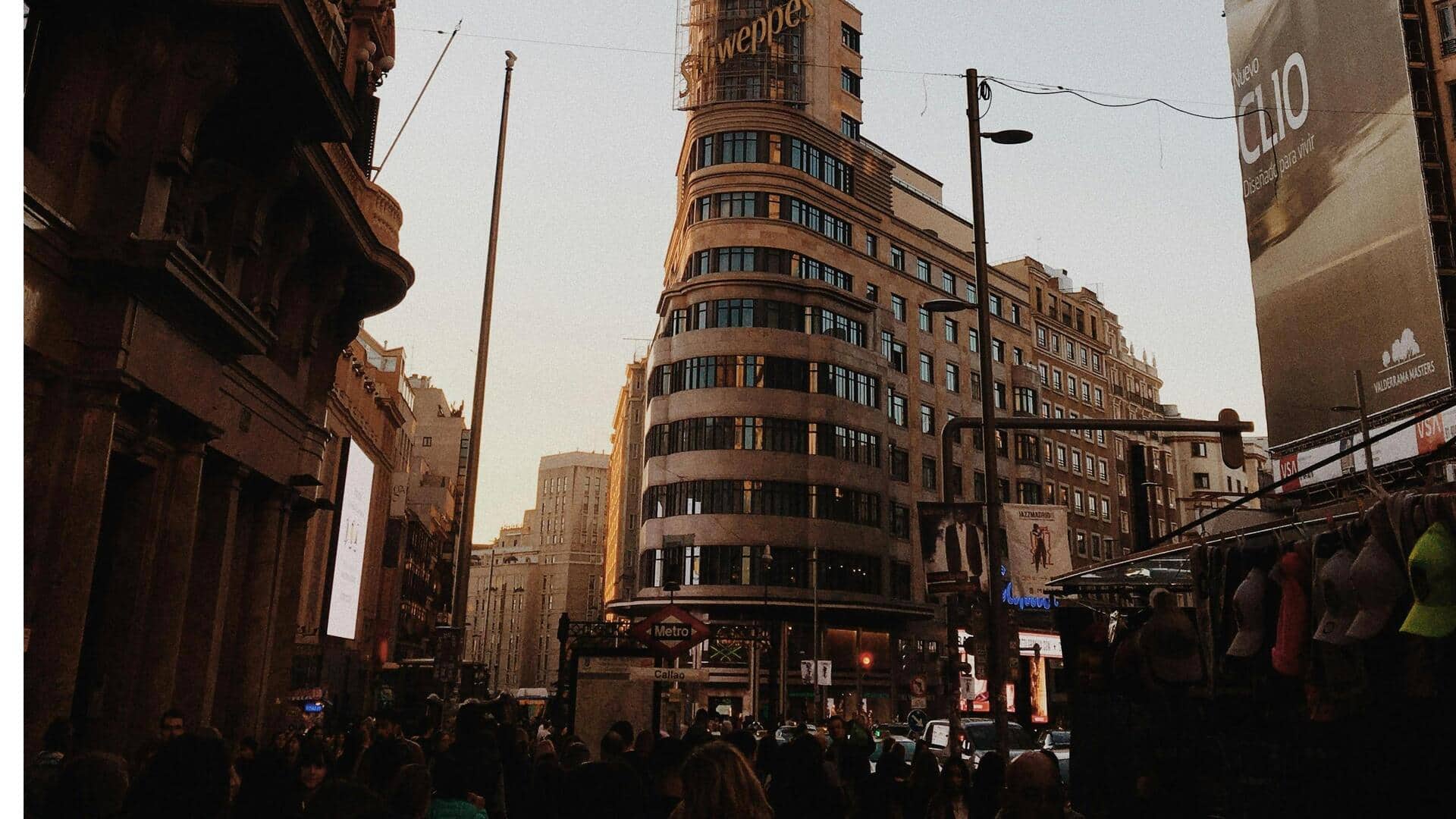 マドリードの隠れた路地で建築の宝を発見