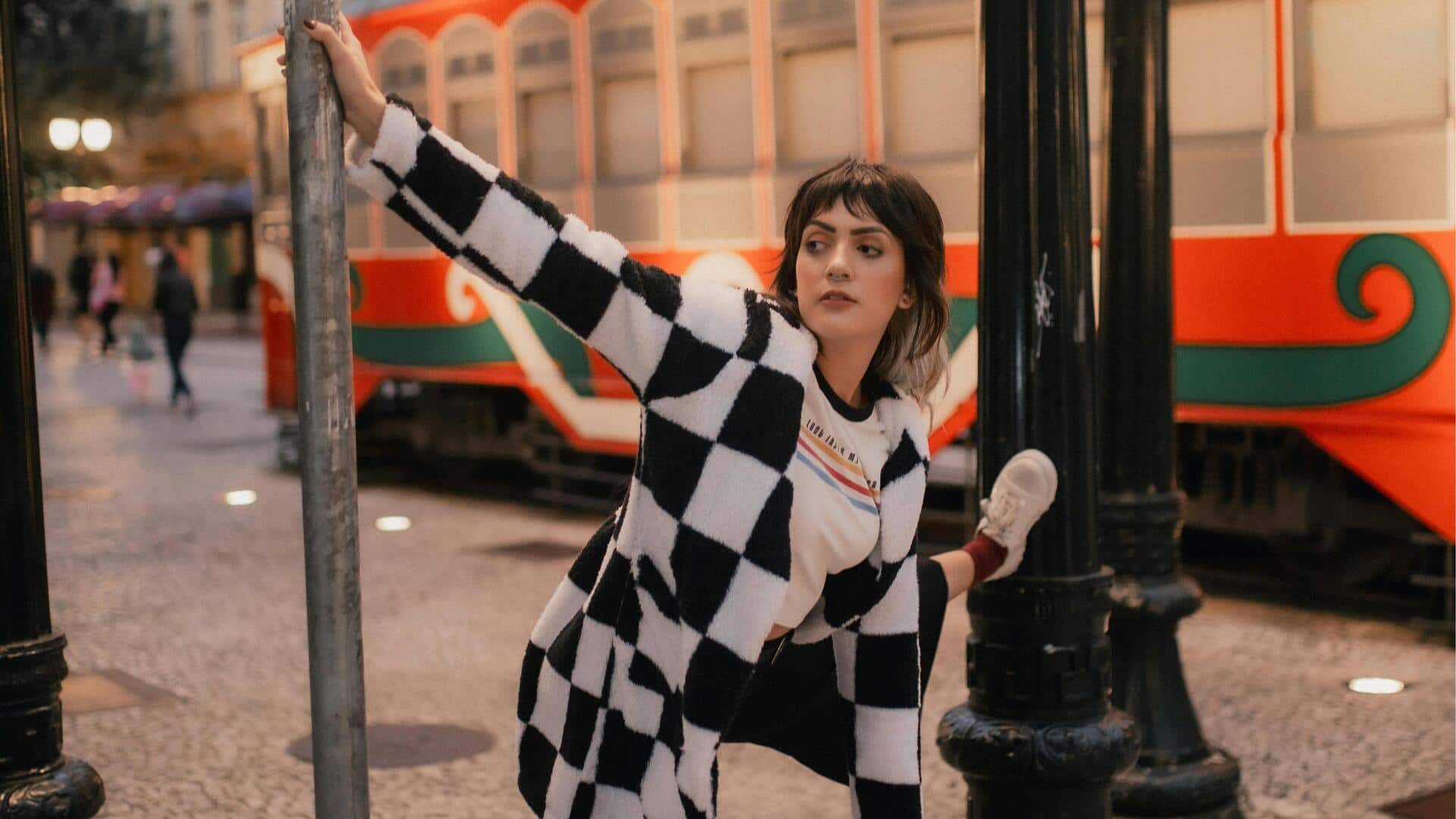 チェッカーボードニット：日本の冬ストリートスタイル5選