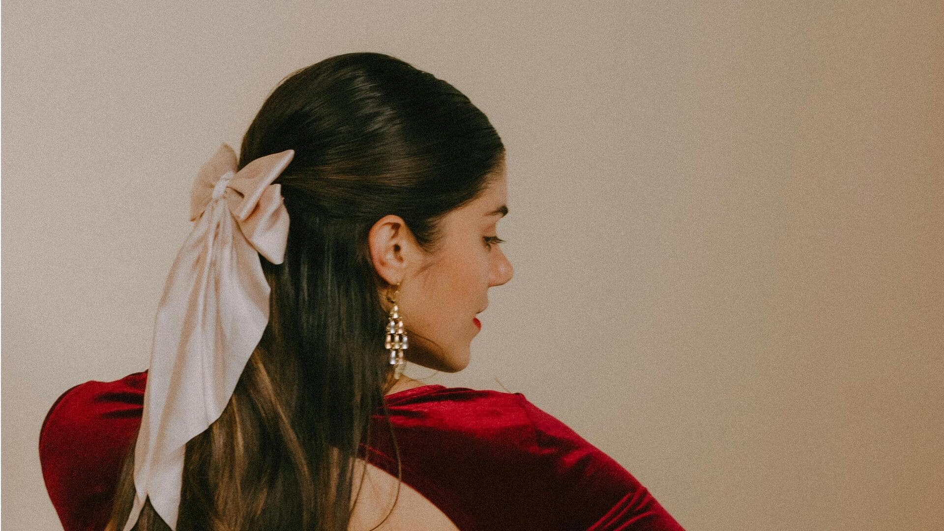 ベルベットリボンで冬のビジネスカジュアルを格上げする5つの方法