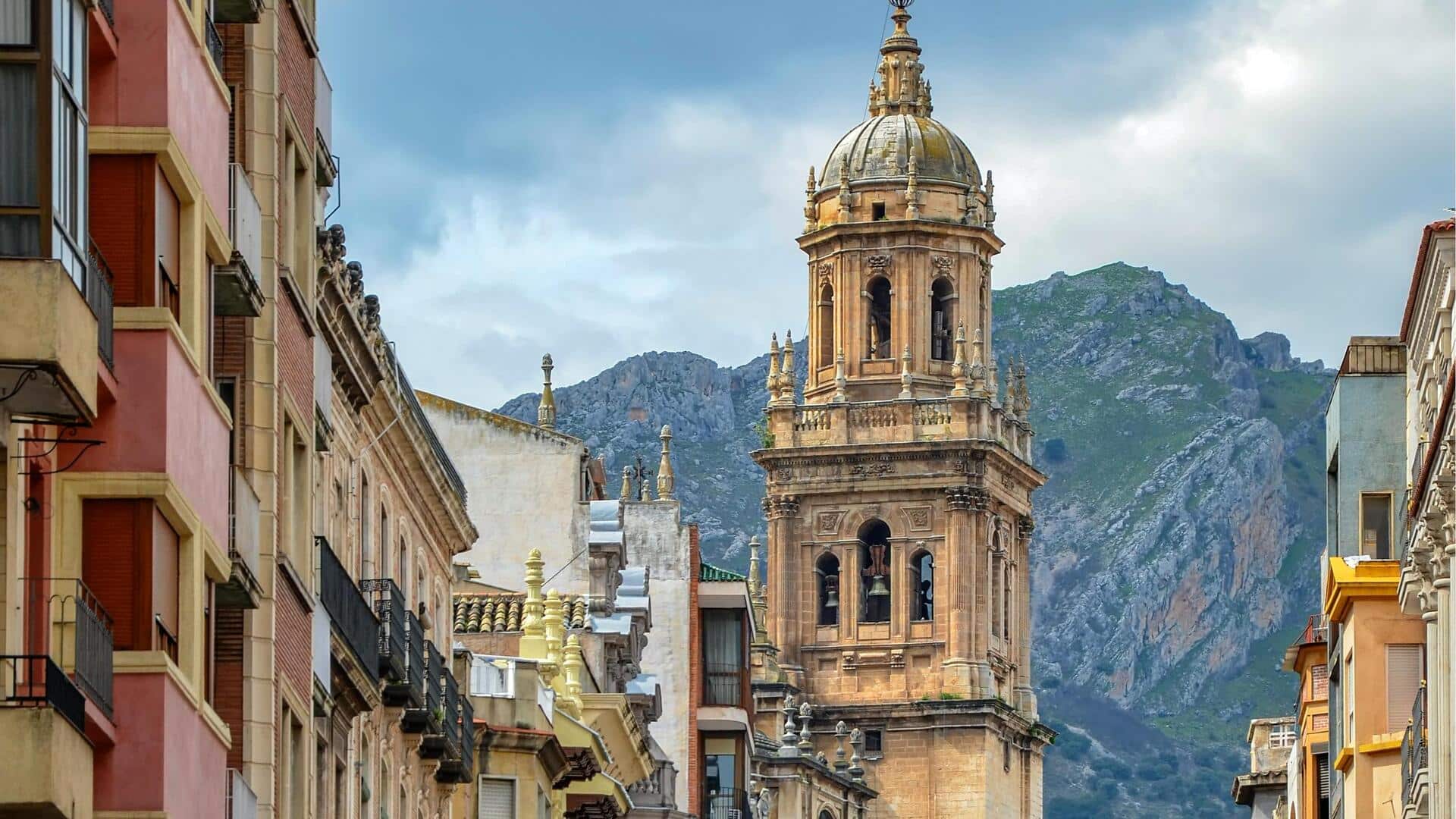 スペインのハエン：スペイン南部の穏やかな山岳地帯