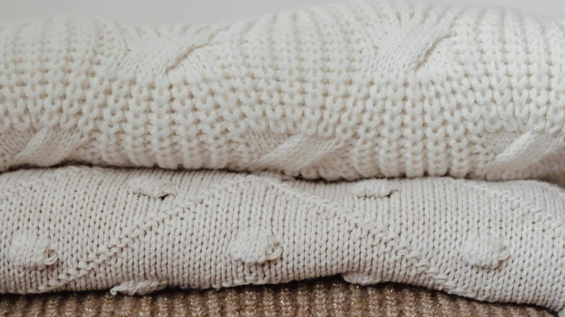 ケーブルニットセーター: 懐かしさと現代の冬スタイル