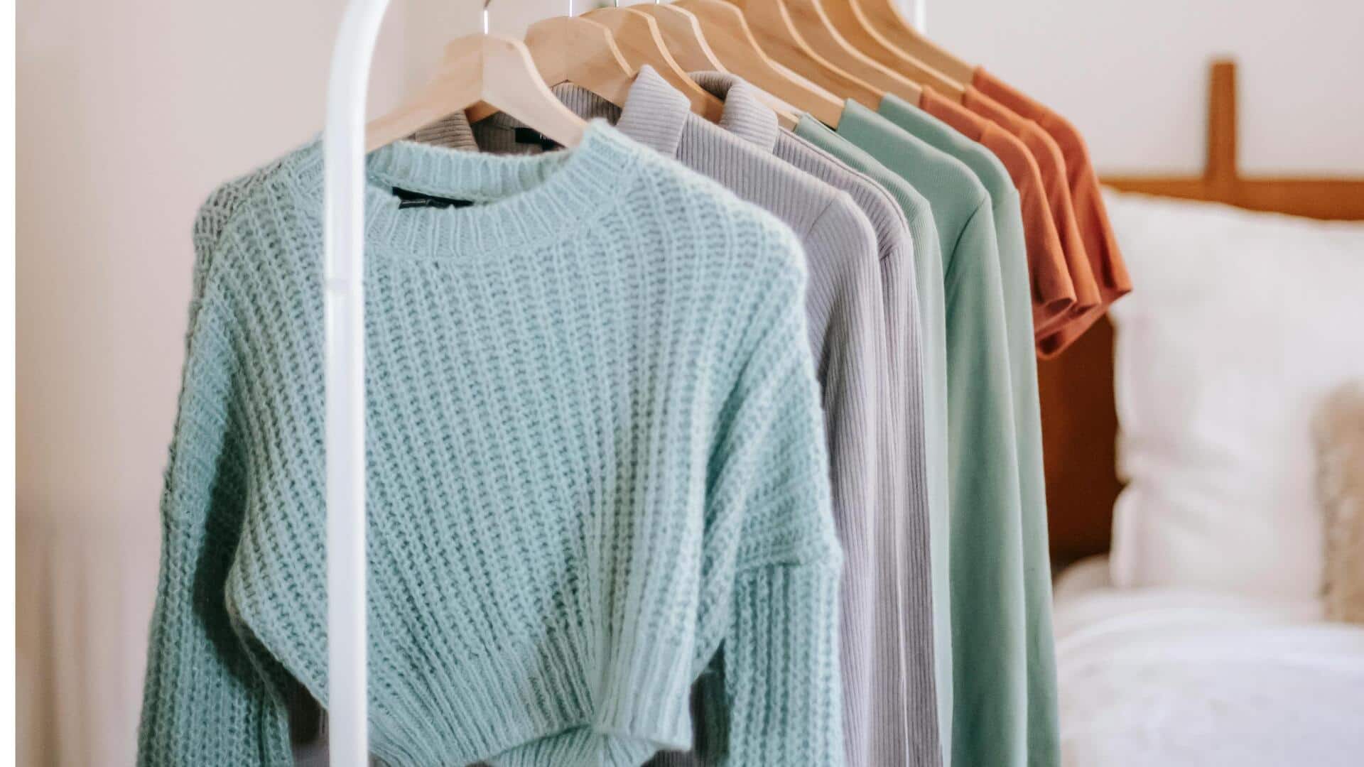 秋のファッションに欠かせない暖色系