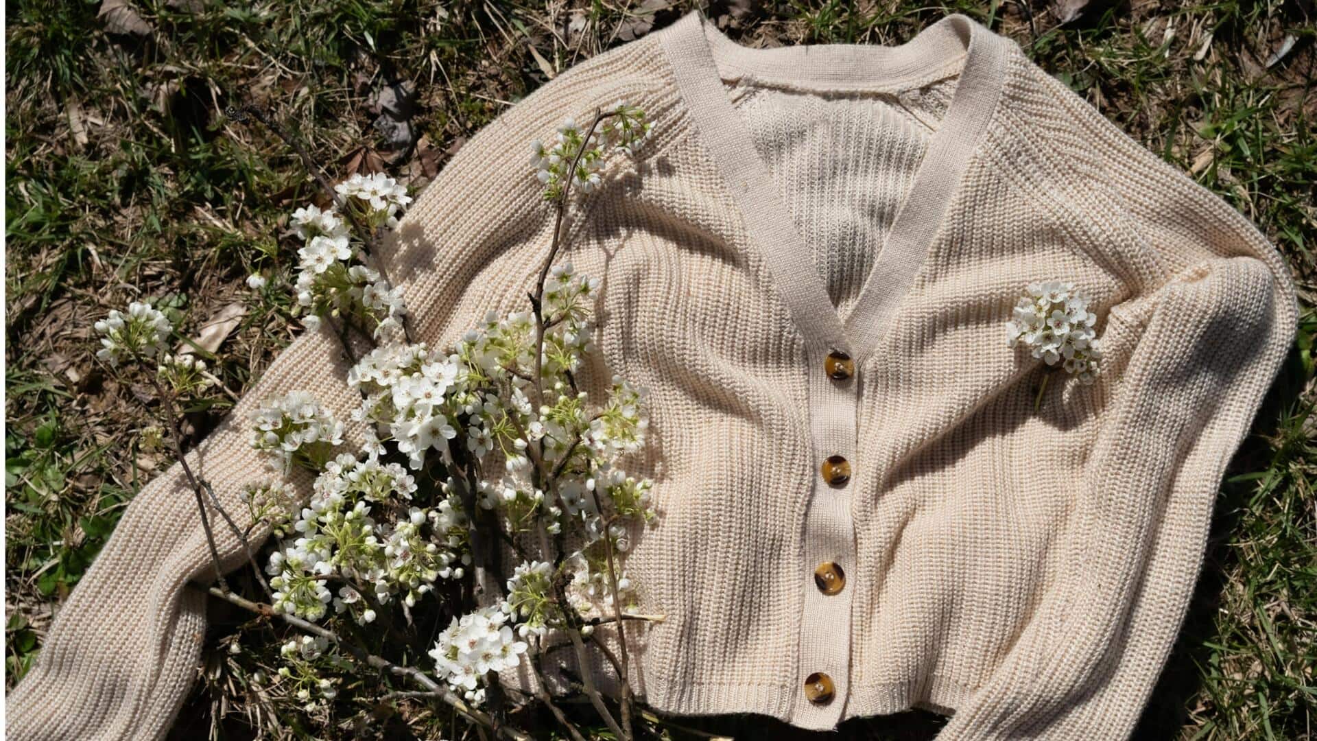 冬のワードローブに最適なクロップドニットカーディガン5選