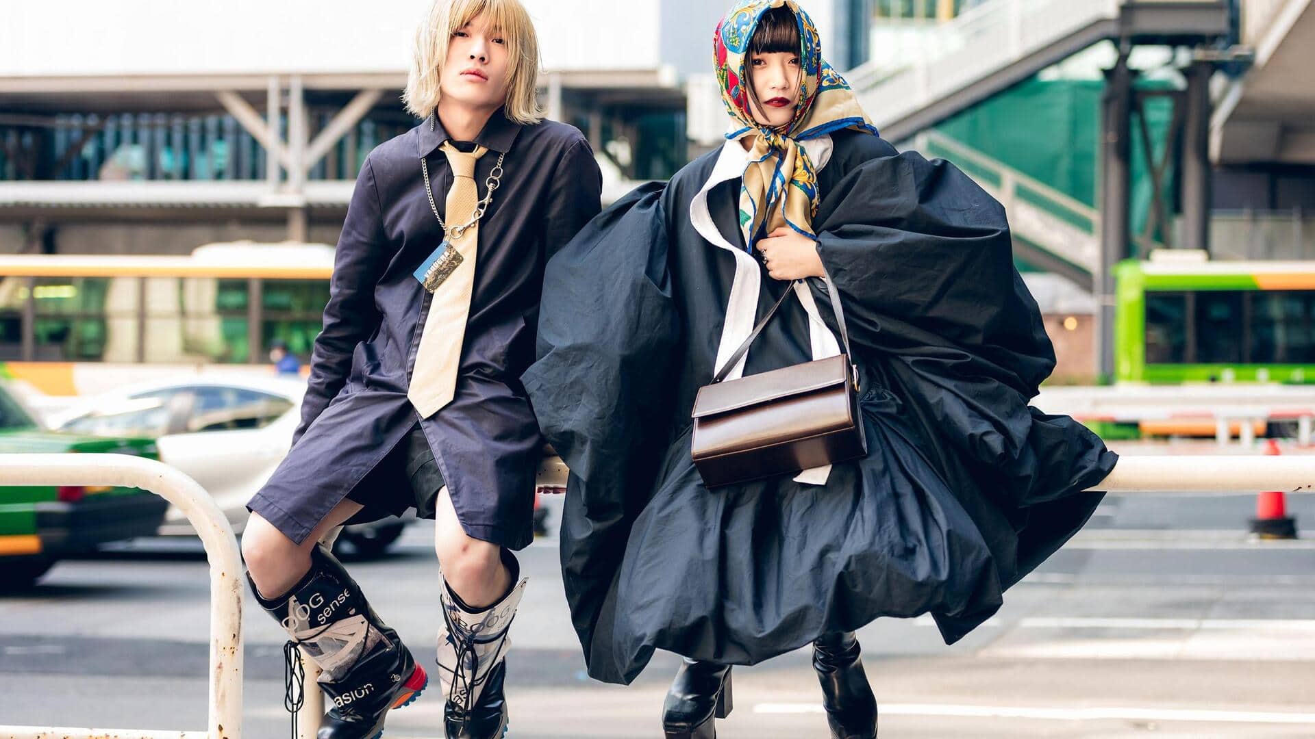 日本の伝統模様スカーフでファッション復活