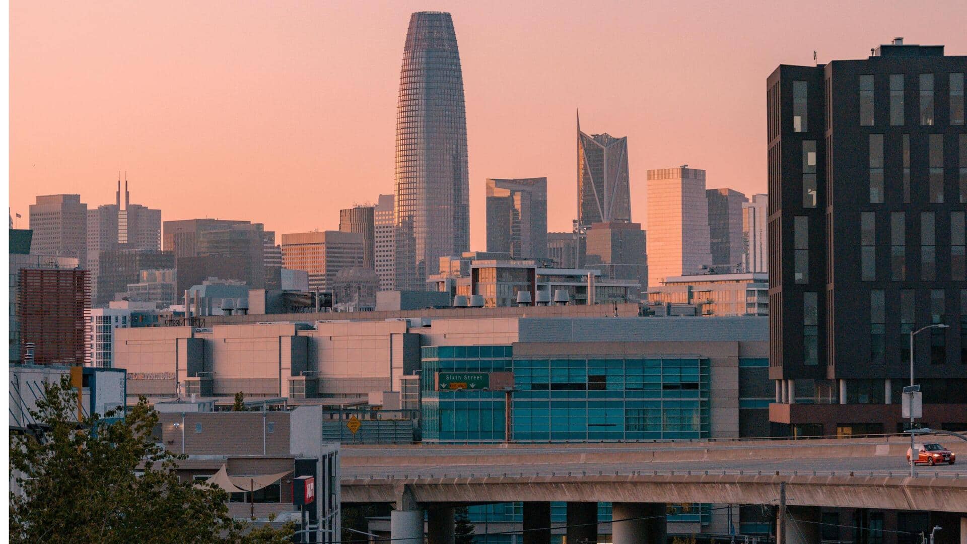 サンフランシスコのソーマ地区で未来的なデザイン会場を発見