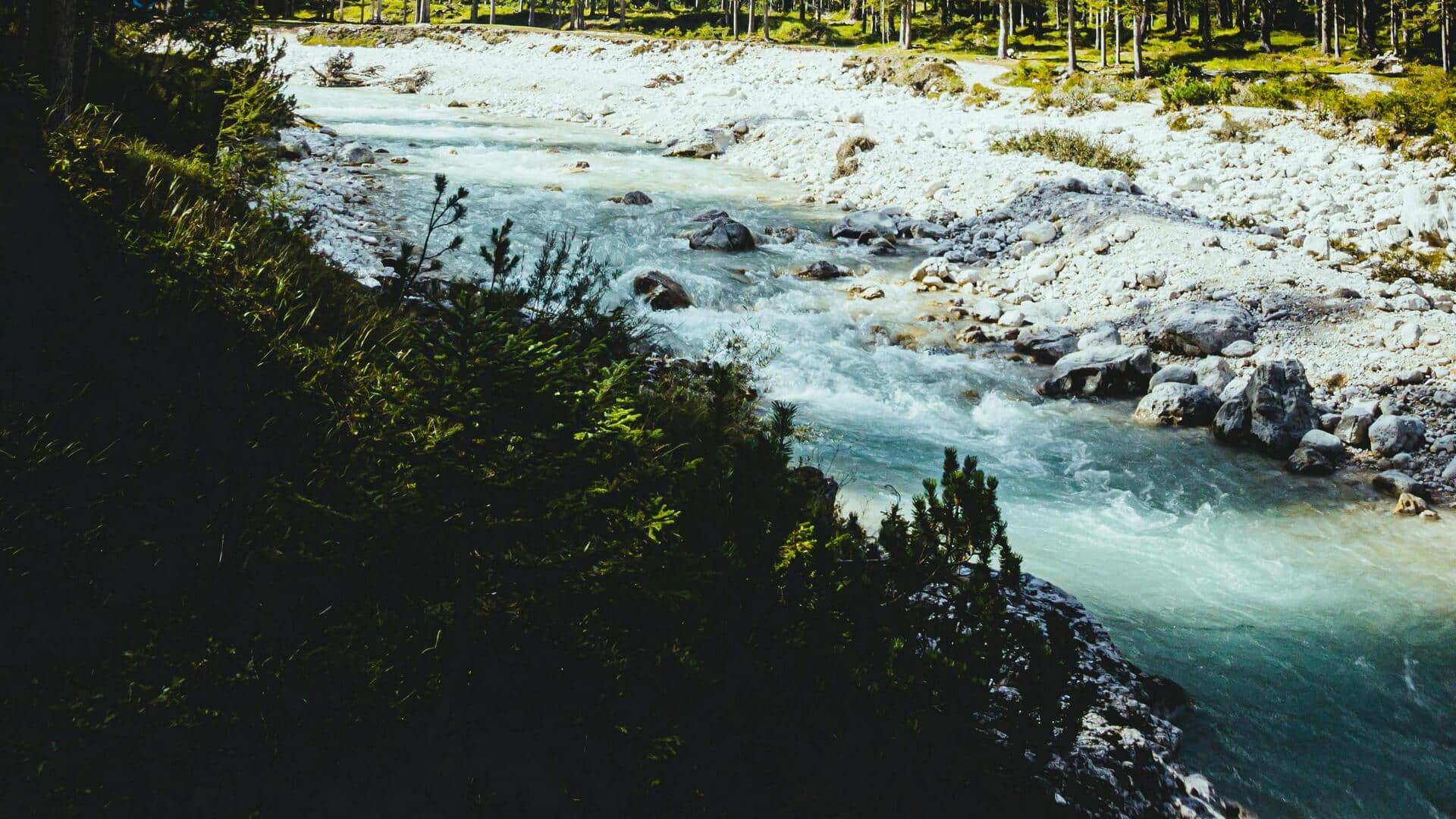 台湾の静かな中央山脈の逃避行スポット