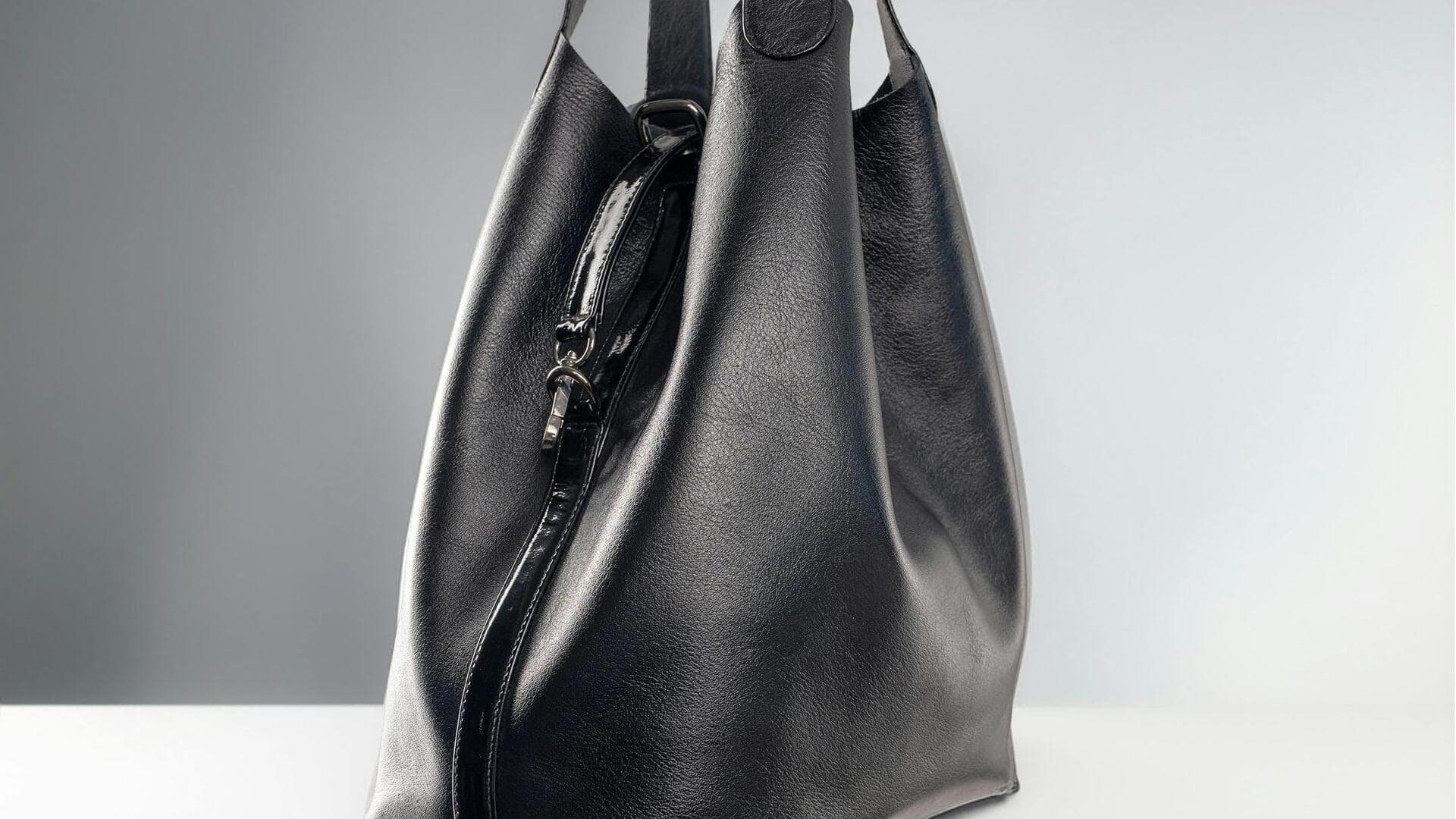 冬のファッションにふわふわトートバッグを取り入れる5つのスタイル