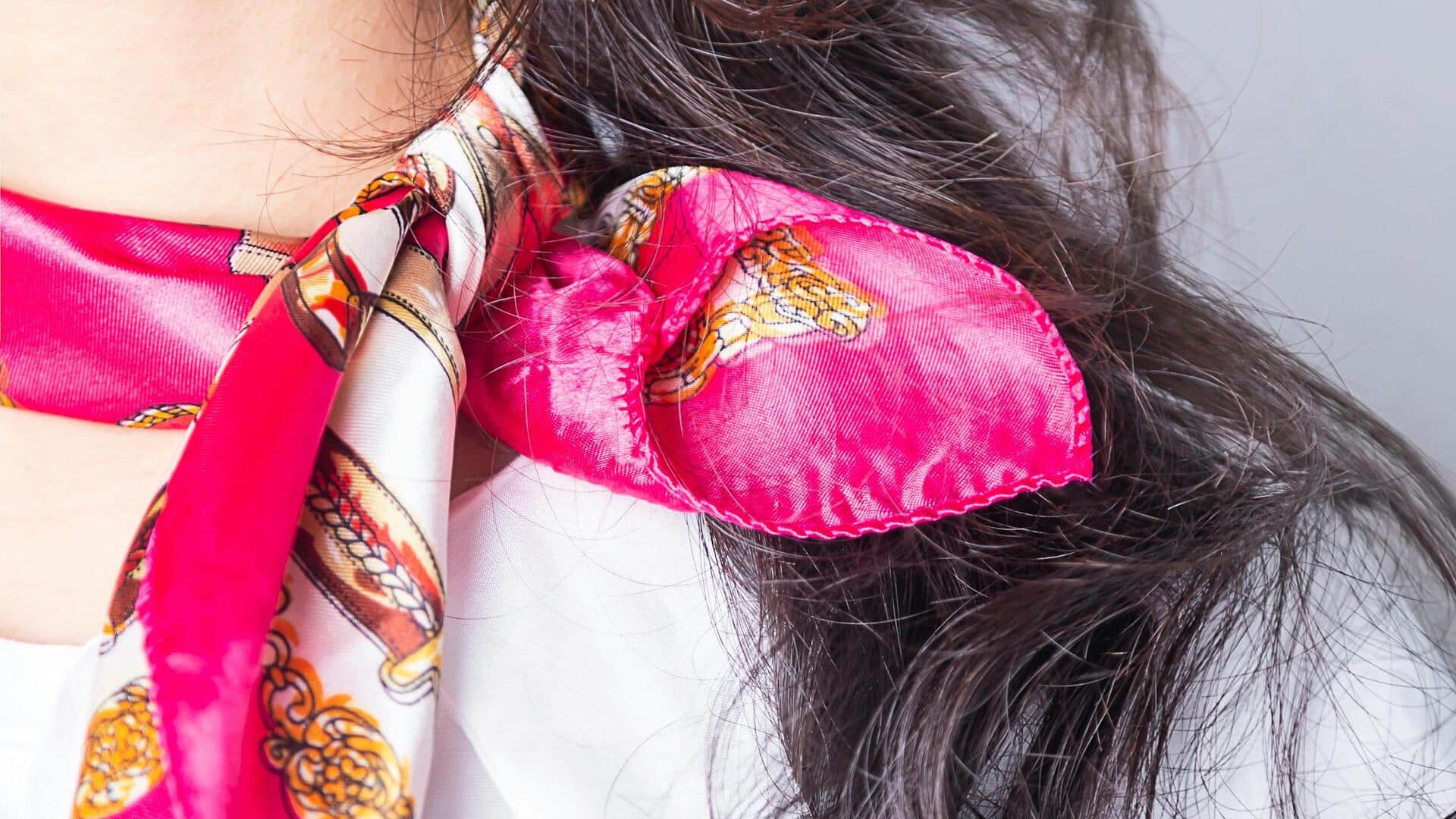 鮮やかなスカーフトレンド：冬の多機能アクセサリーの洞察