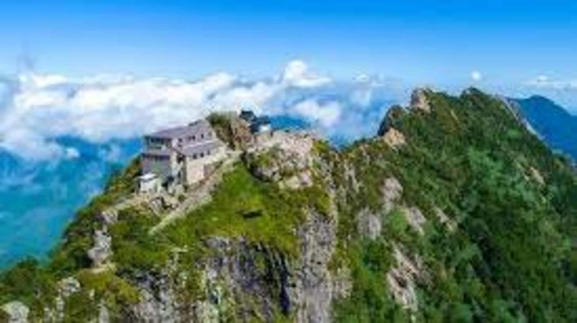 四国の静かな山岳リトリートを発見